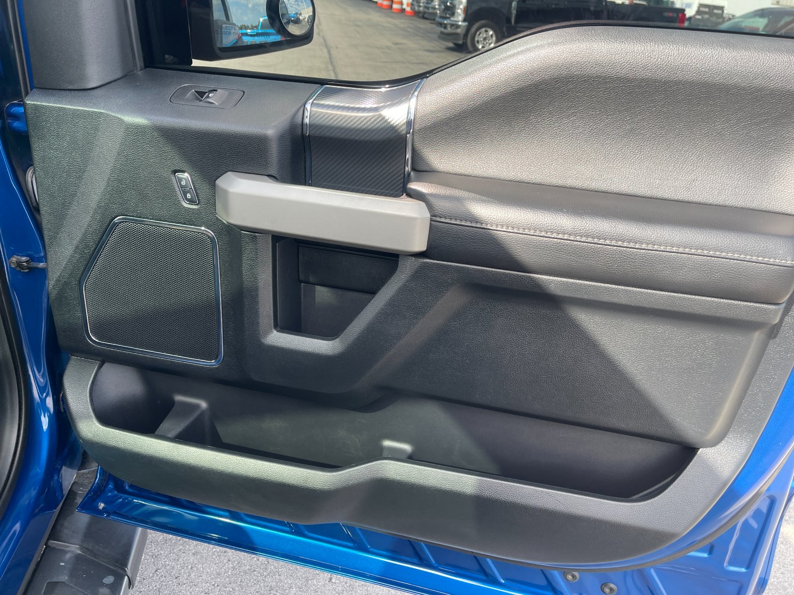 Used 2018 Lightning Blue Ford Lariat image 20