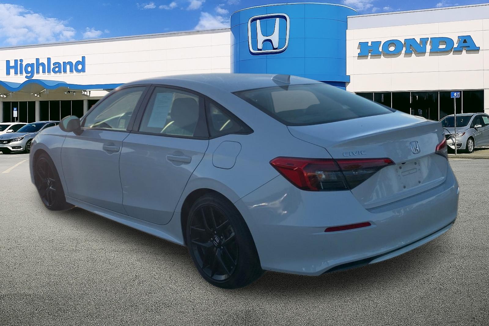 Certified Used 2022 Platinum White Pearl Honda Sport image 3