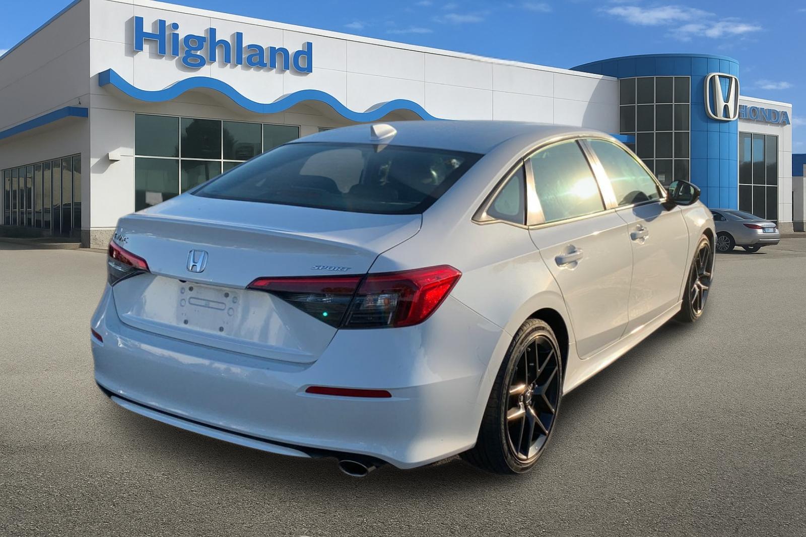Certified Used 2022 Platinum White Pearl Honda Sport image 5