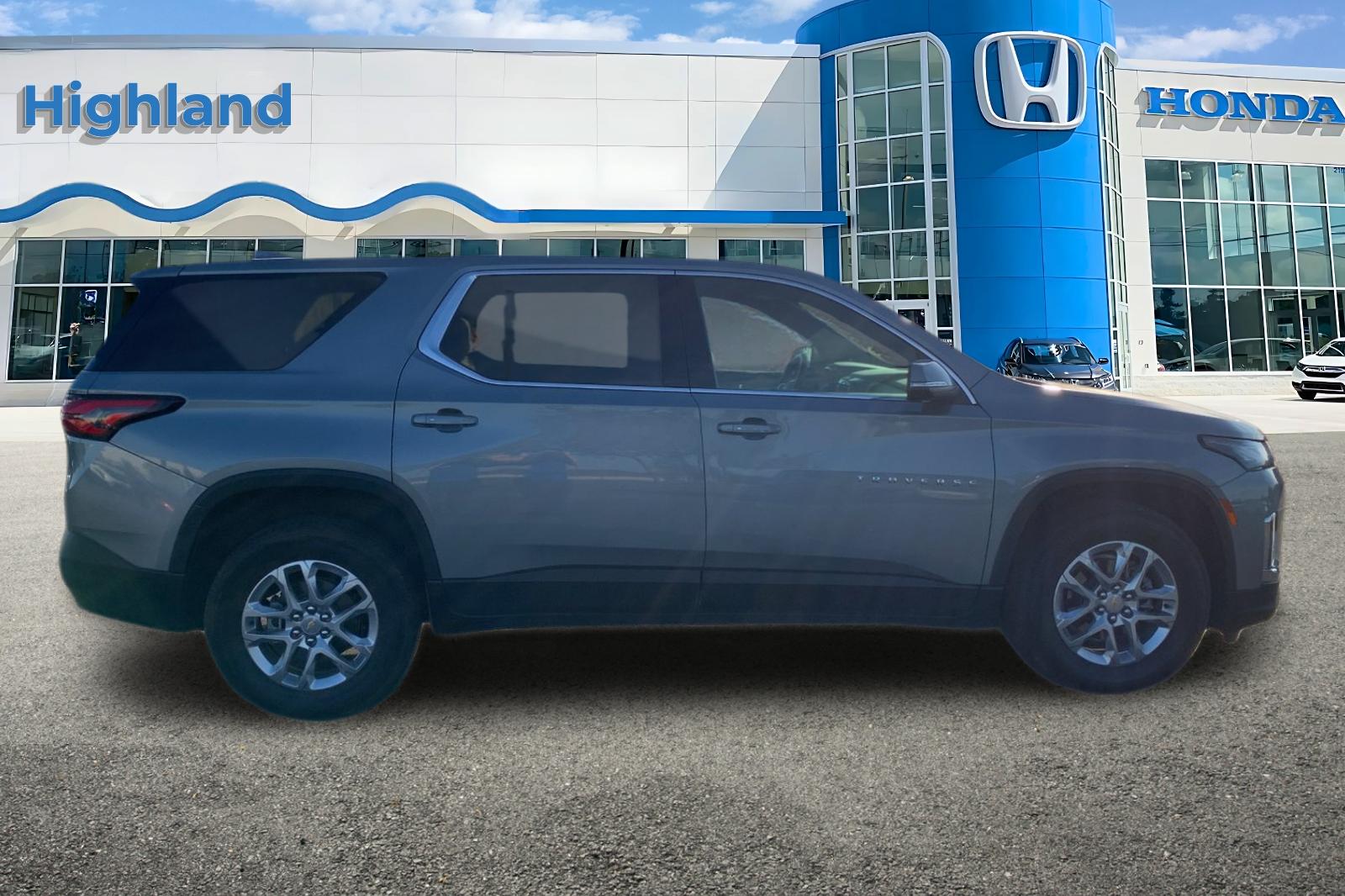 Used 2023 Gray Chevrolet LS image 6