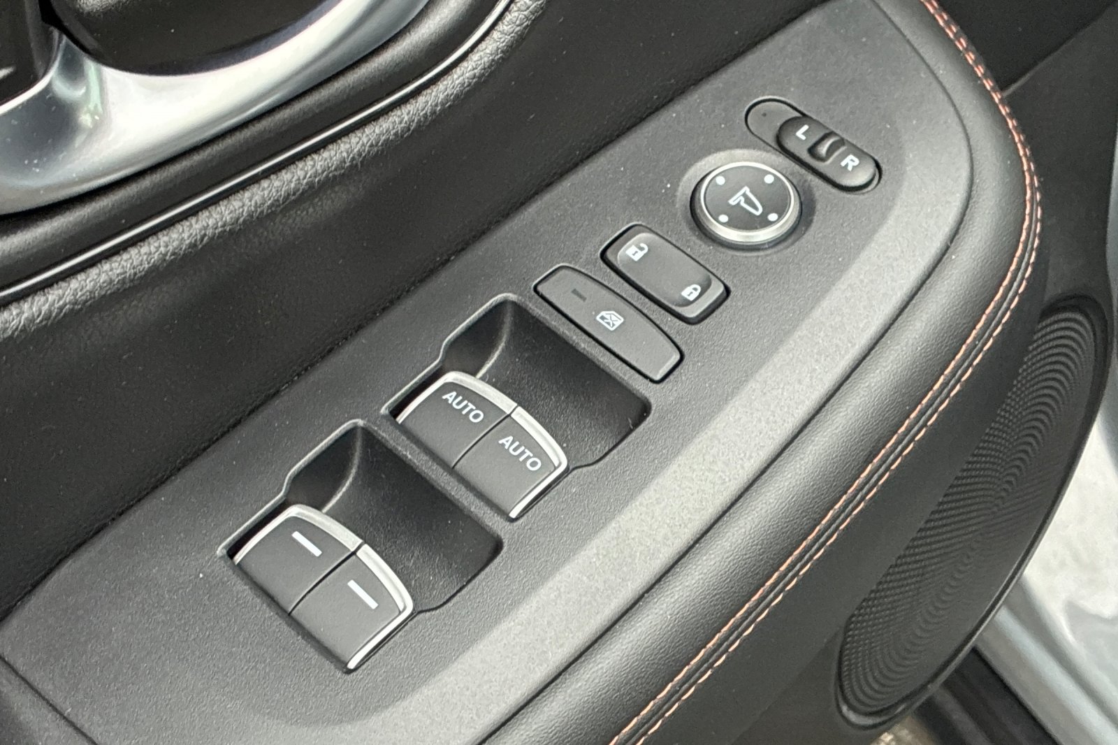 Used 2025 Urban Gray Pearl Honda Sport image 13