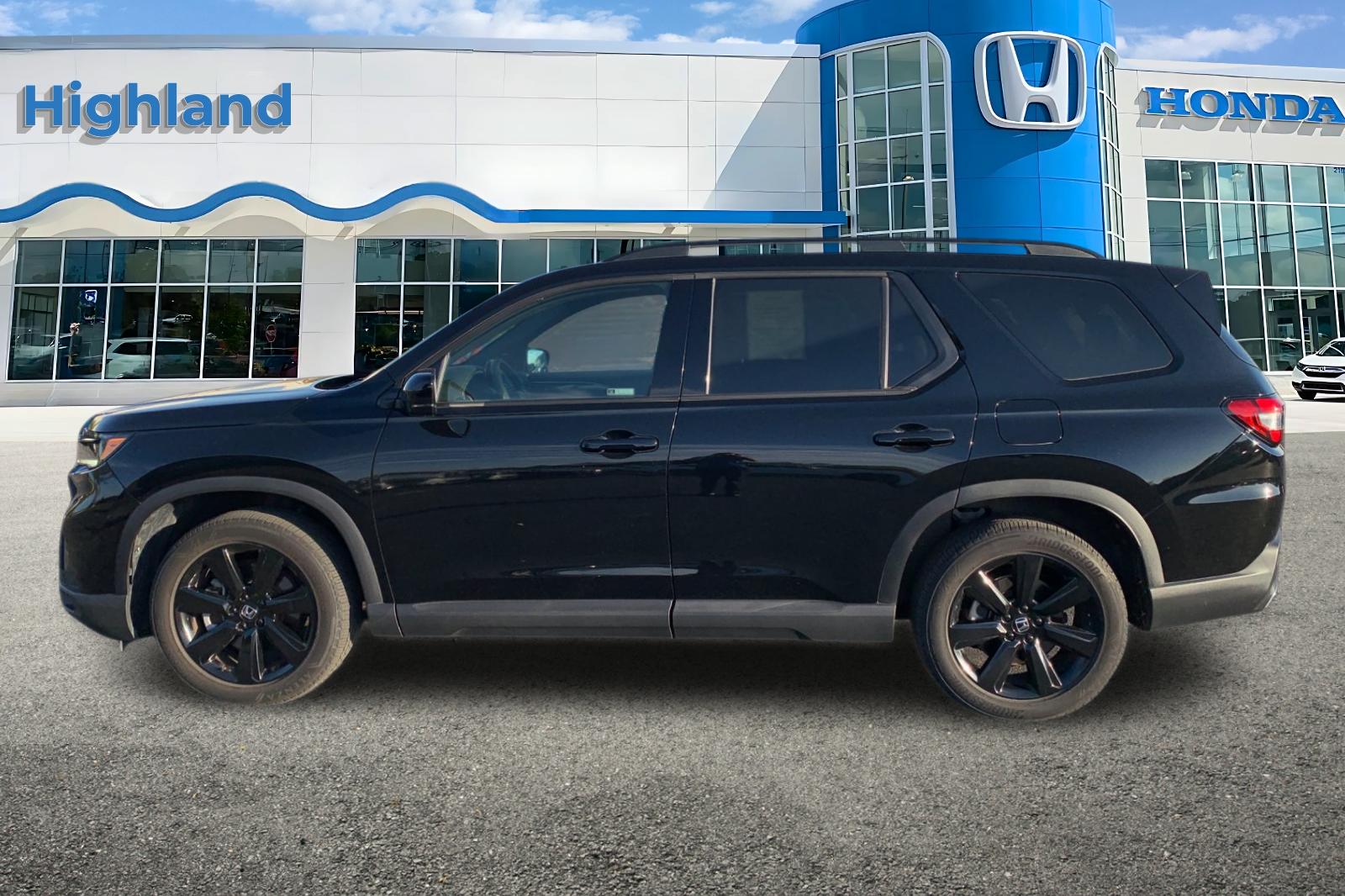 Certified Used 2025 Crystal Black Pearl Honda Black Edition image 2