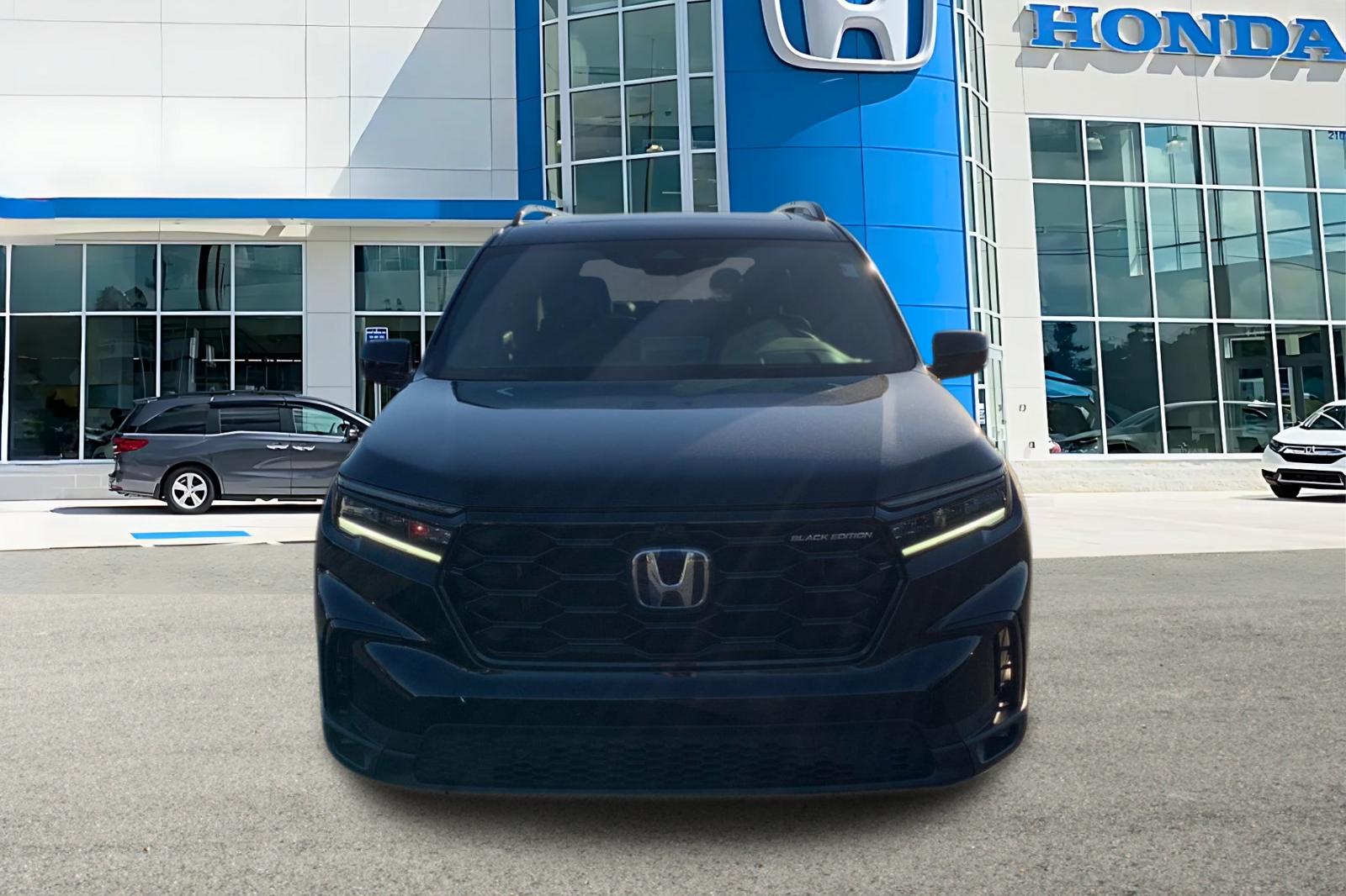 Certified Used 2025 Crystal Black Pearl Honda Black Edition image 8