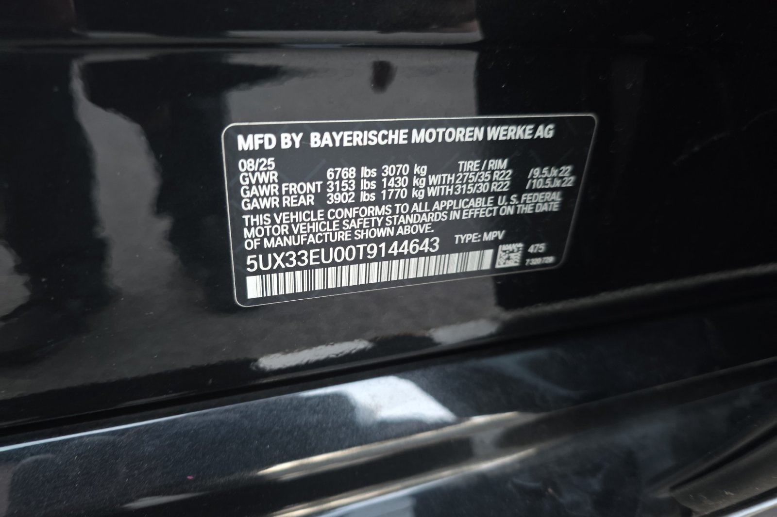 Used 2026 Black Sapphire Metallic BMW M60i image 26