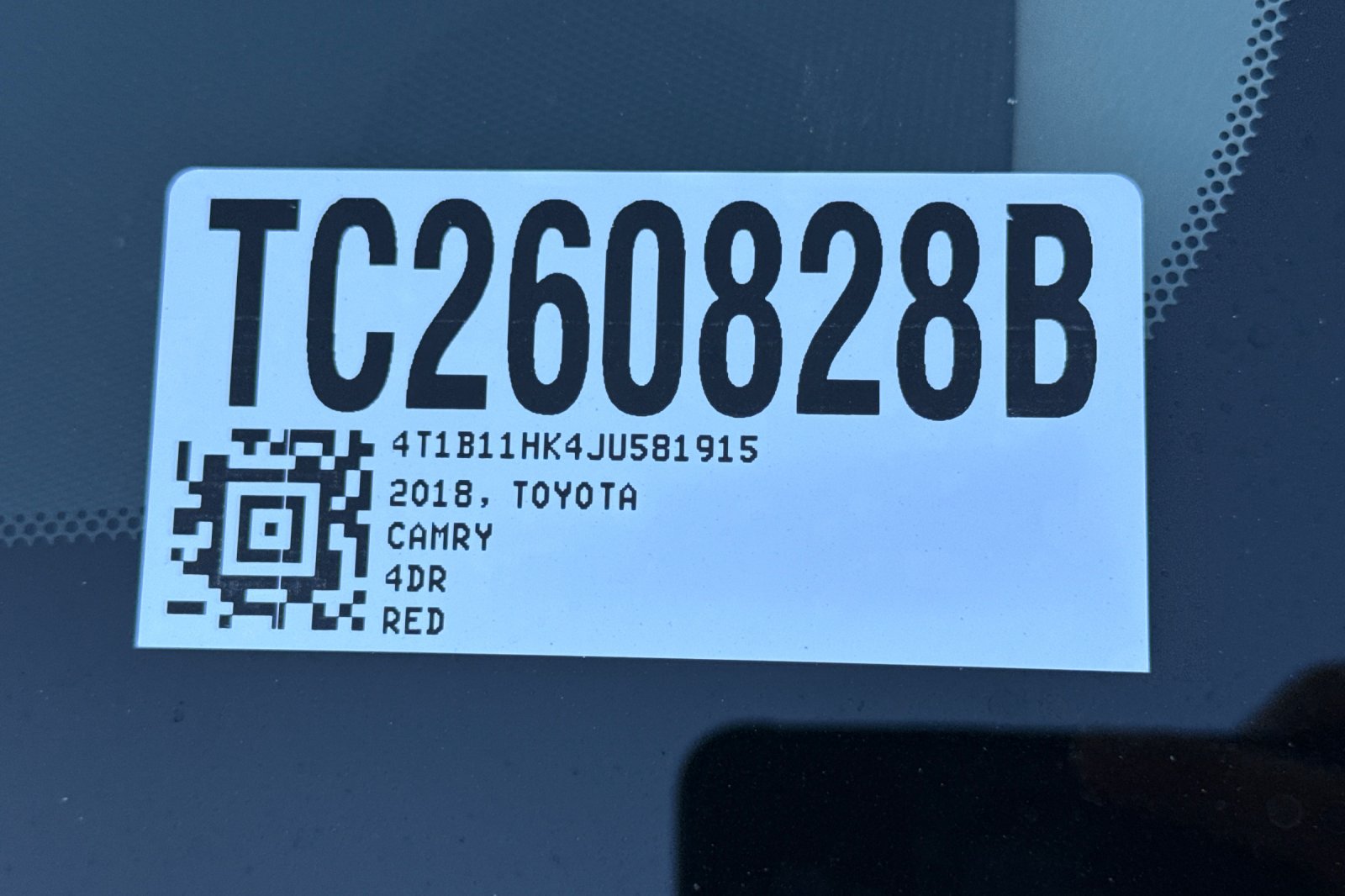 Used 2018 Red Toyota XLE image 3