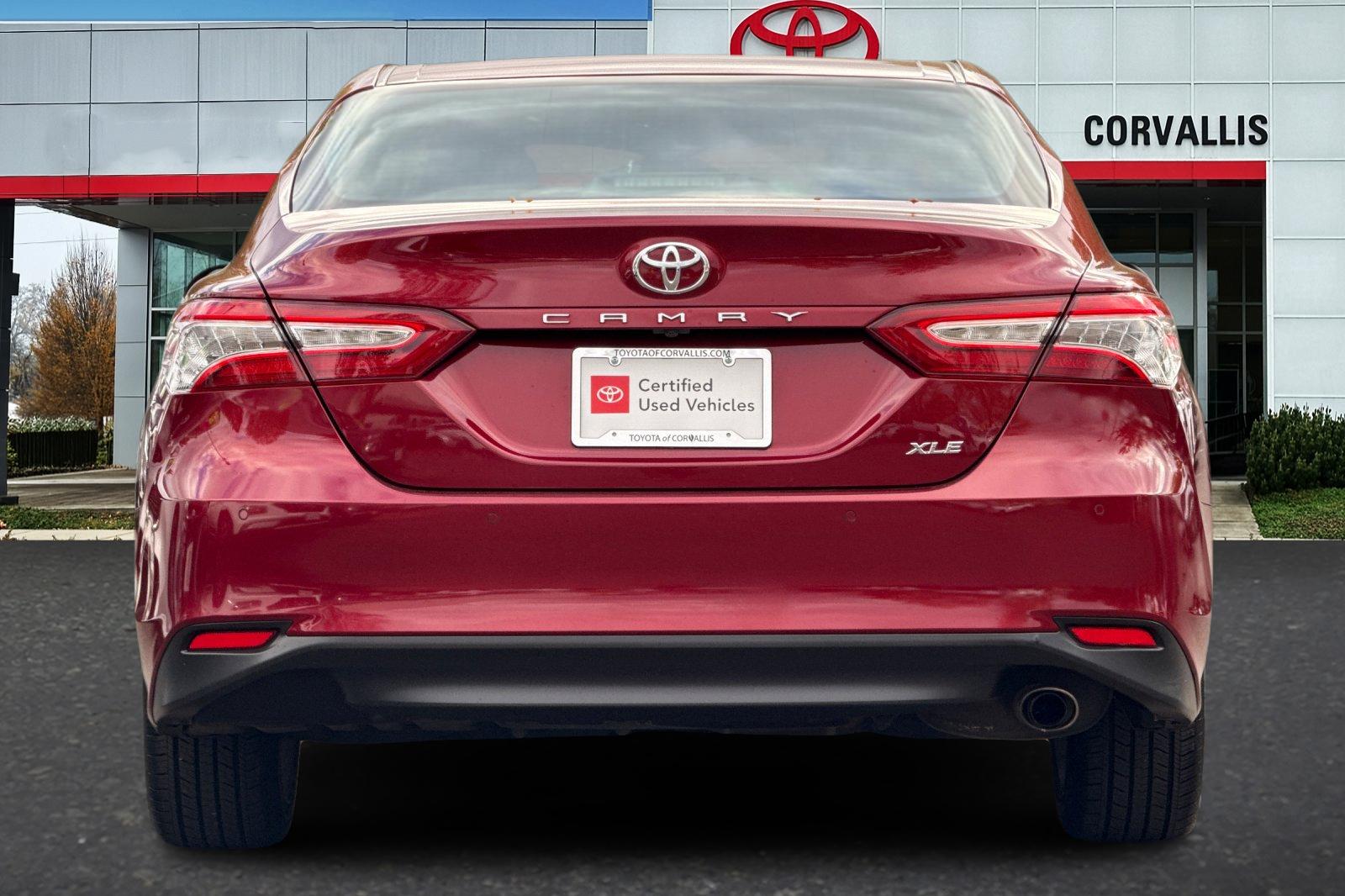 Certified Used 2018 Ruby Flare Pearl Toyota XLE image 5