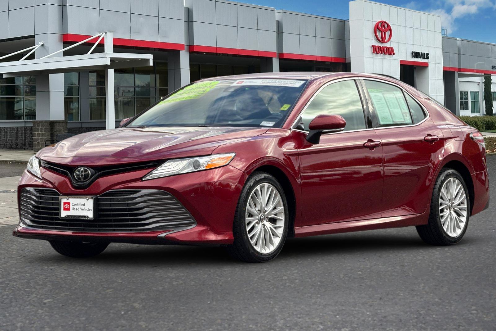 Certified Used 2018 Ruby Flare Pearl Toyota XLE image 8
