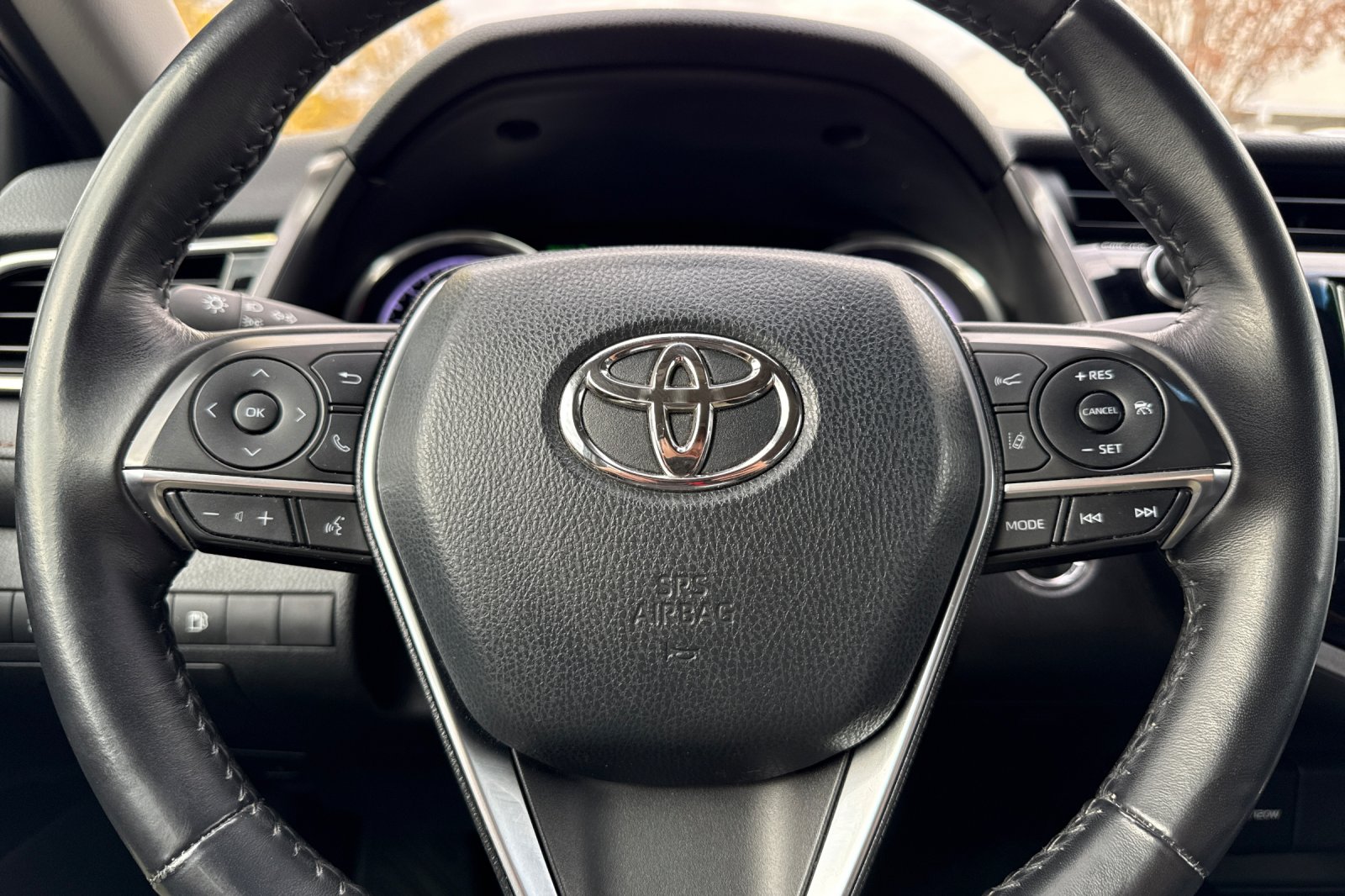 Certified Used 2018 Ruby Flare Pearl Toyota XLE image 22