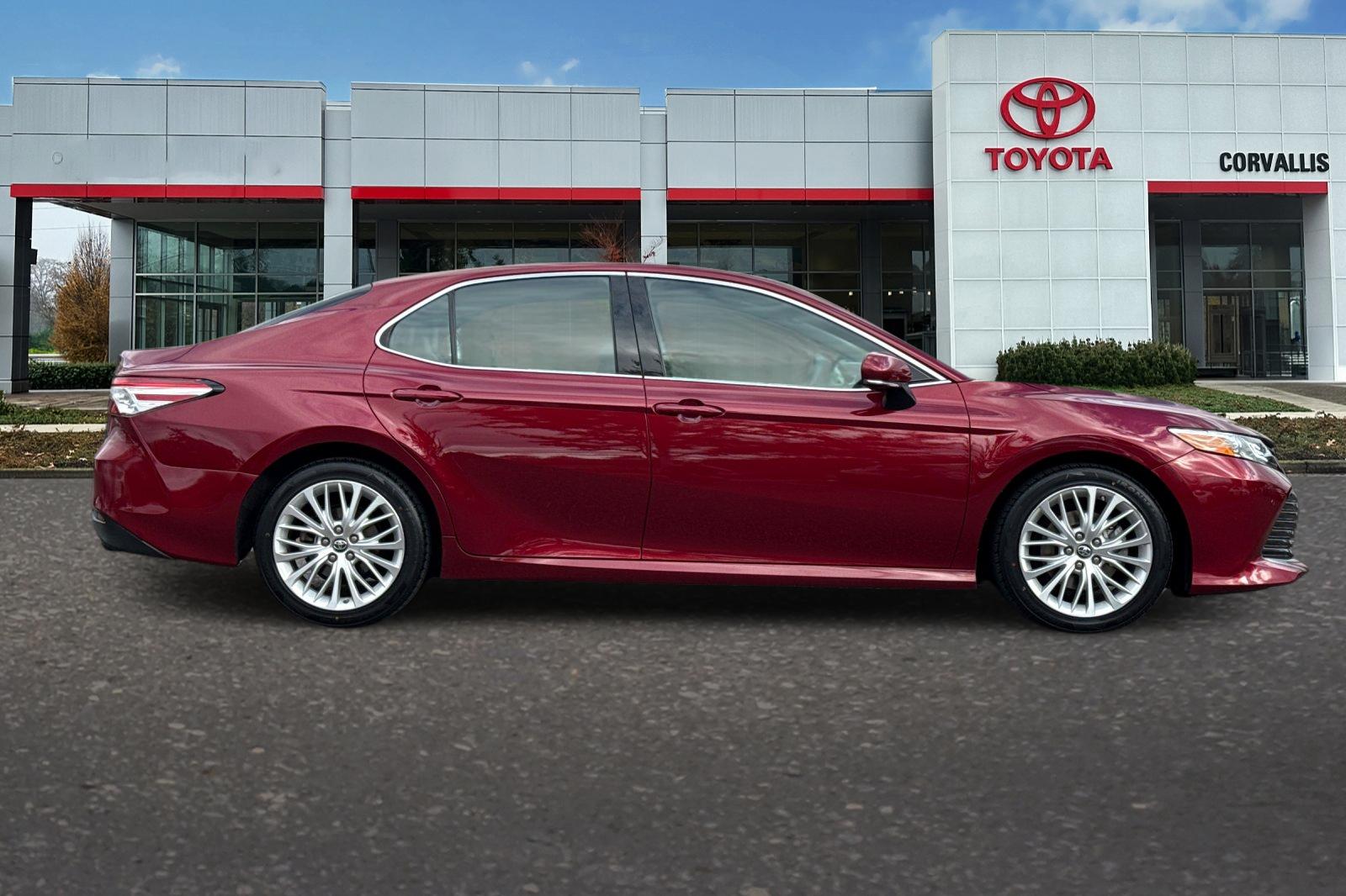 Certified Used 2018 Ruby Flare Pearl Toyota XLE image 3
