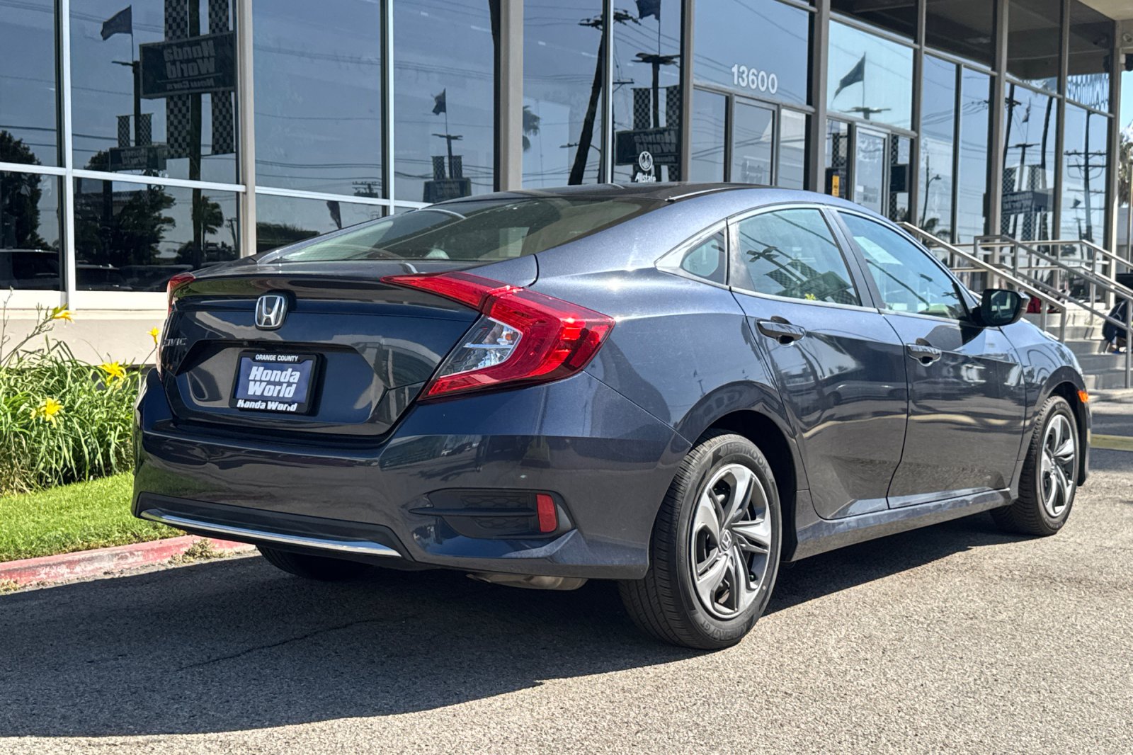 Certified Used 2019 Modern Steel Metallic Honda LX image 5