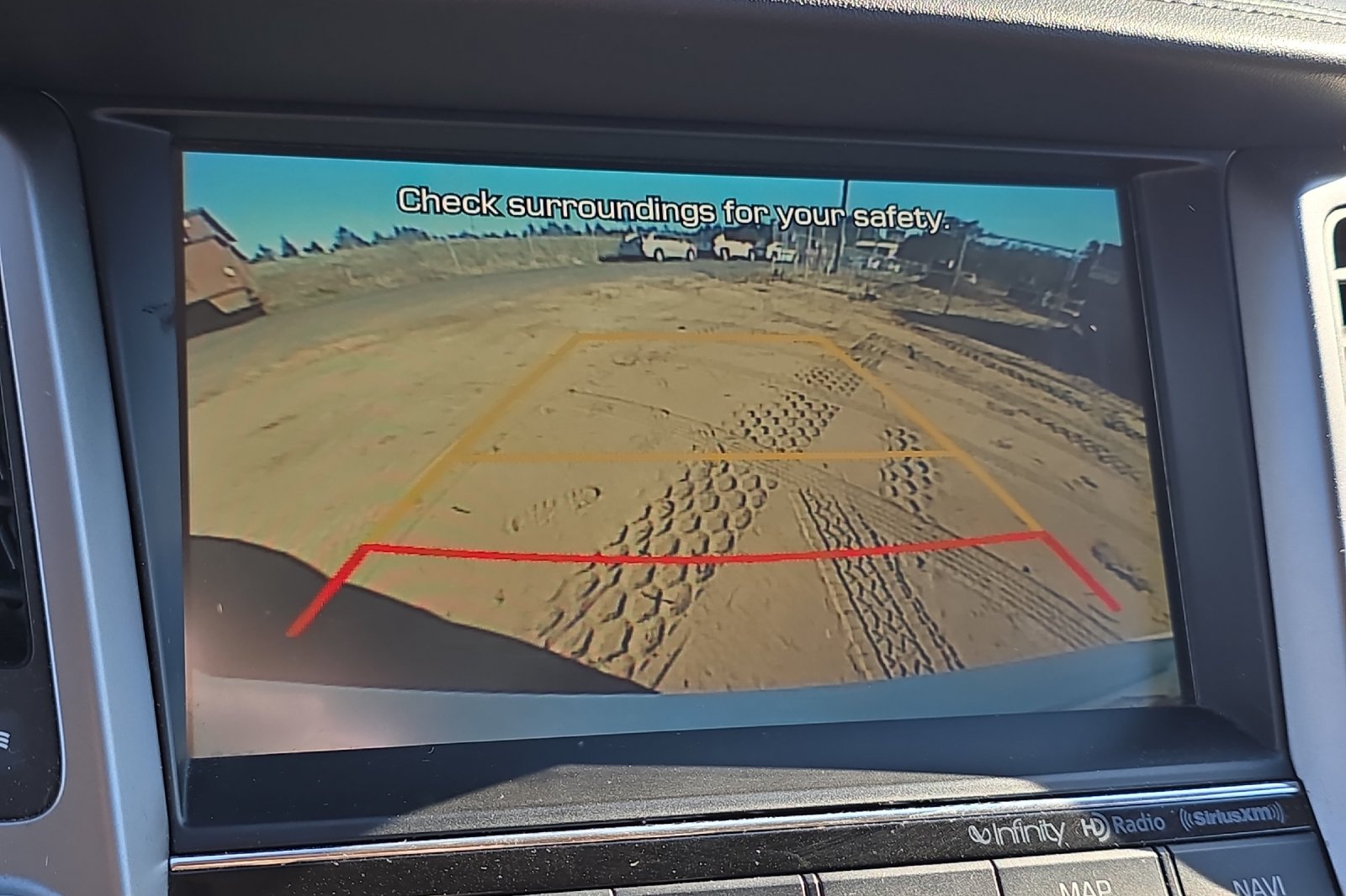 Used 2017 White Hyundai SE Plus image 10
