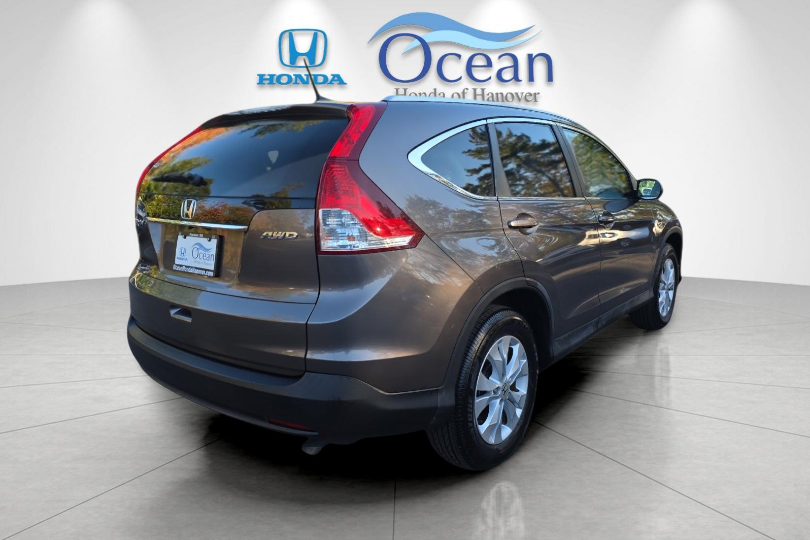 Used 2014 Urban Titanium Metallic Honda EX-L image 3