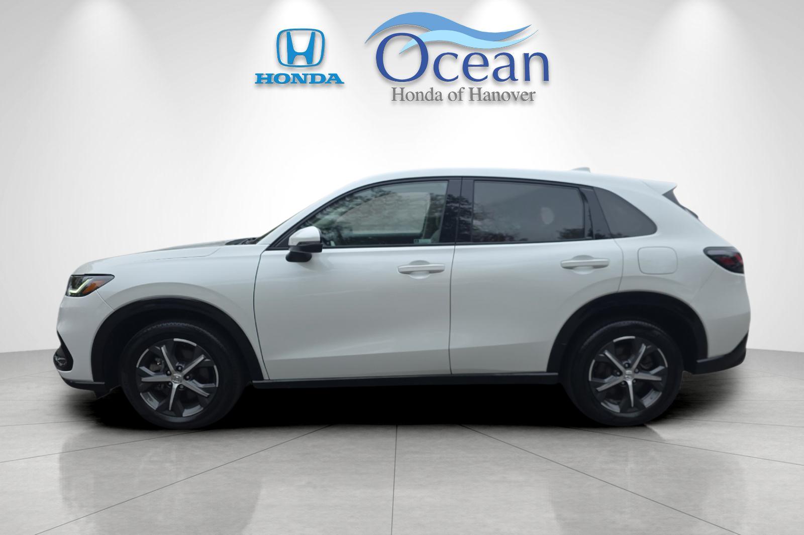 Used 2023 Platinum White Pearl Honda EX-L image 6