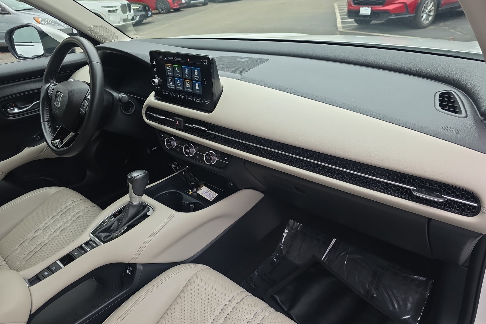 Used 2023 Platinum White Pearl Honda EX-L image 17