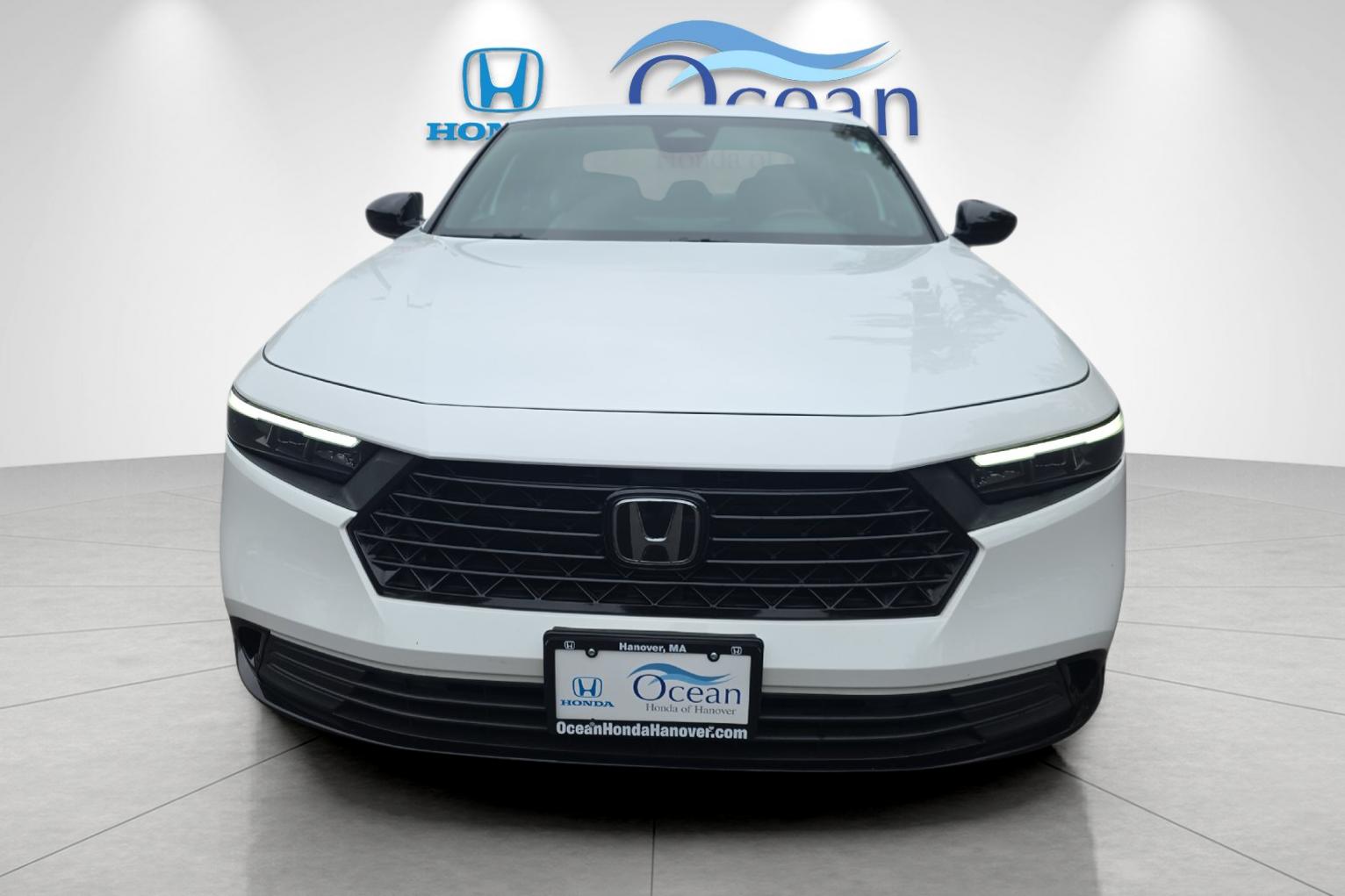 Used 2024 Platinum White Pearl Honda Sport-L image 8