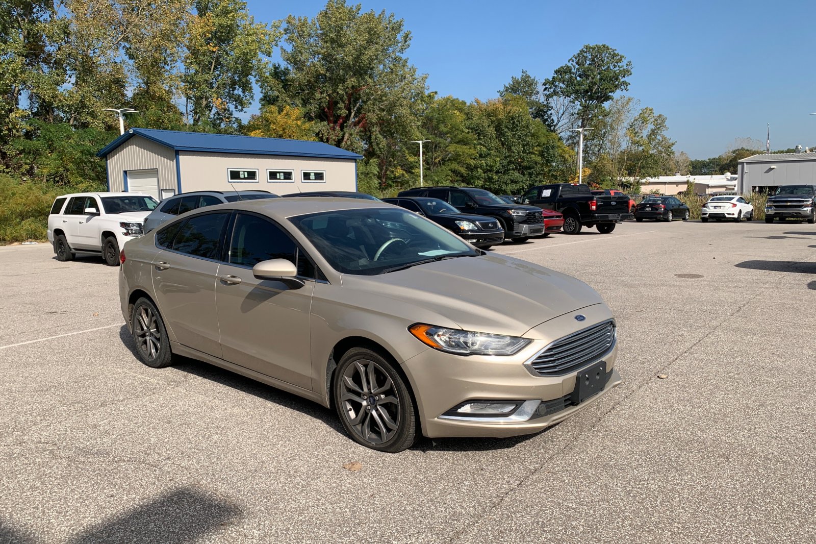 Used 2017 Gold Ford SE image 8