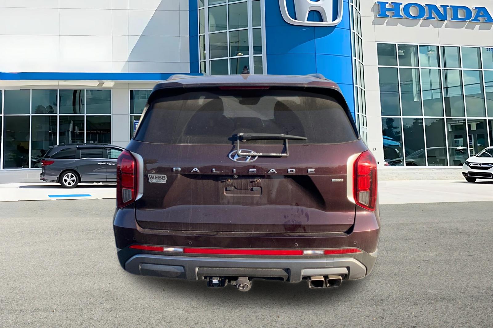 Used 2024 Red Hyundai Limited image 4