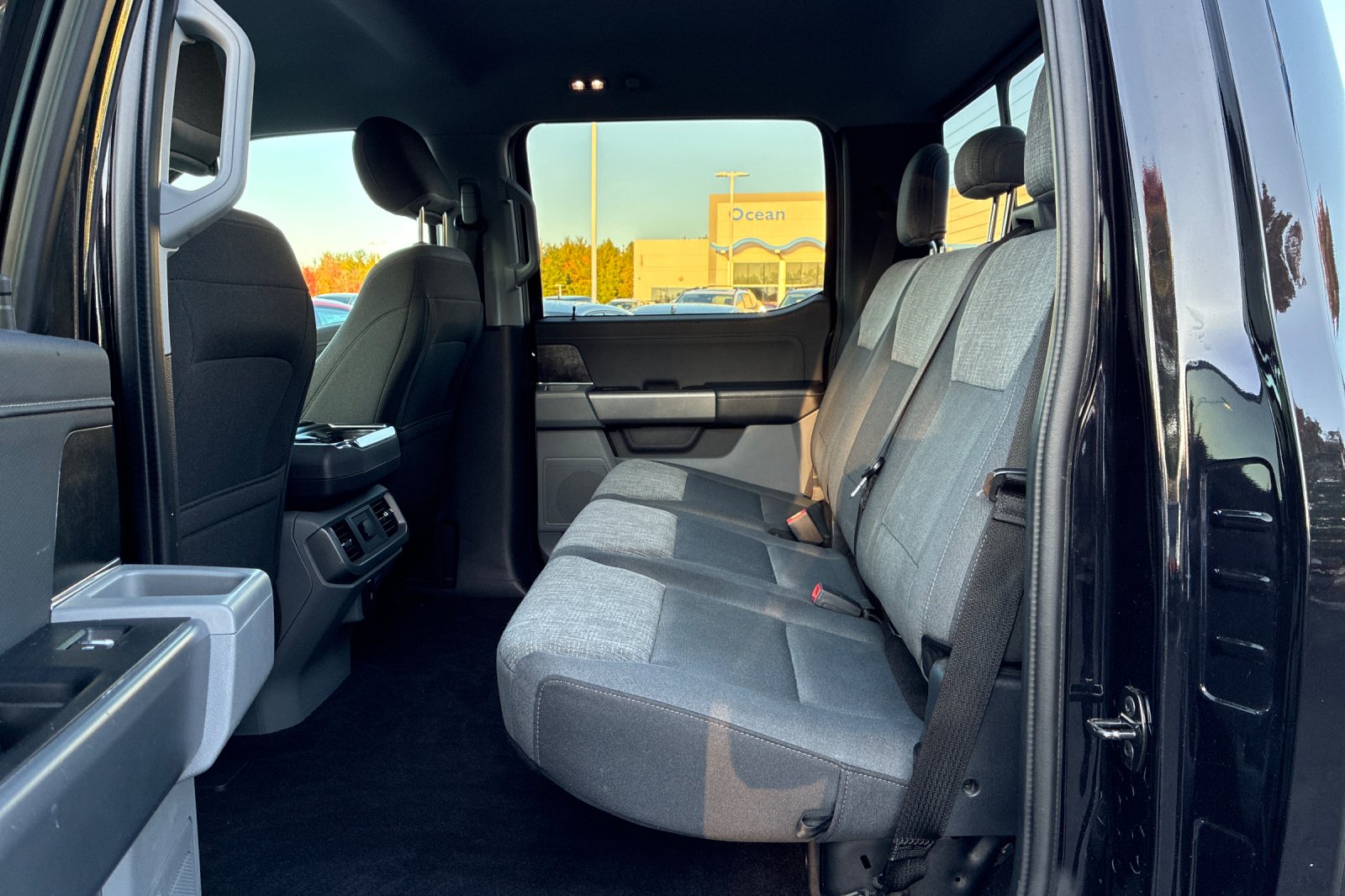 Used 2021 Agate Black Metallic Ford XLT image 15