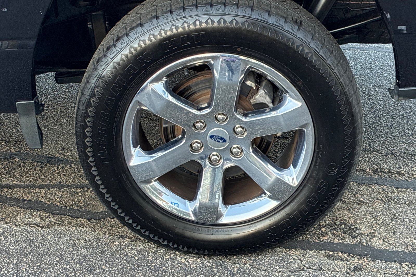 Used 2021 Agate Black Metallic Ford XLT image 39