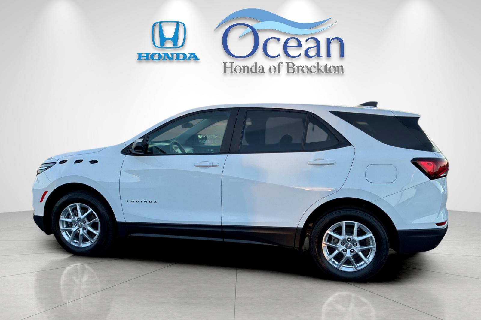 Used 2024 Summit White Chevrolet LS image 6