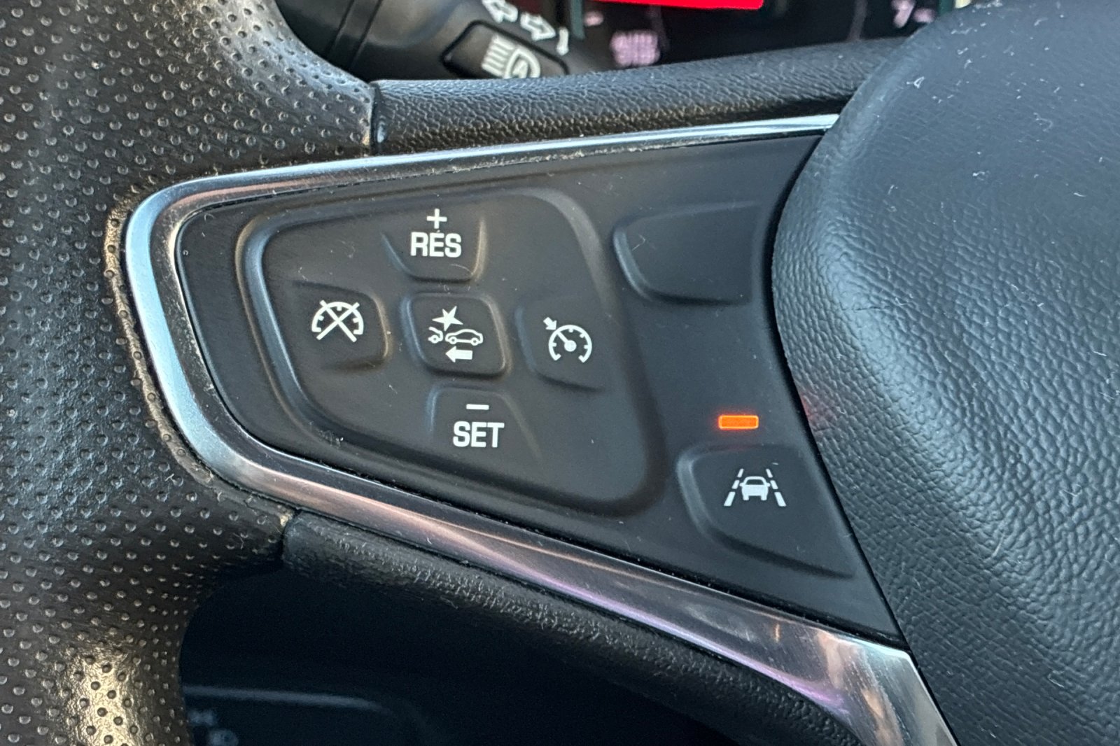Used 2024 Summit White Chevrolet LS image 32