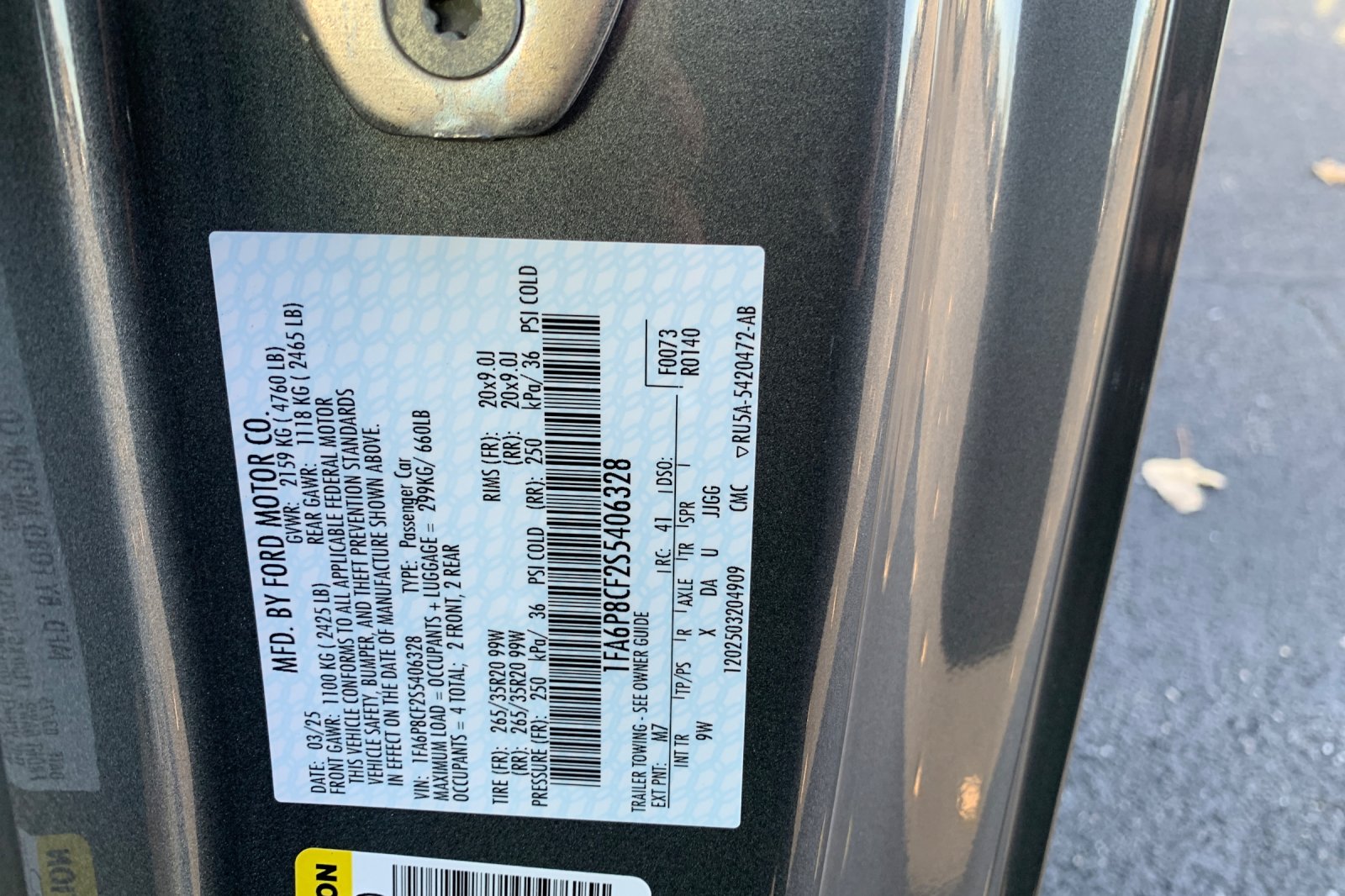 Used 2025 Gray Ford GT Premium image 9