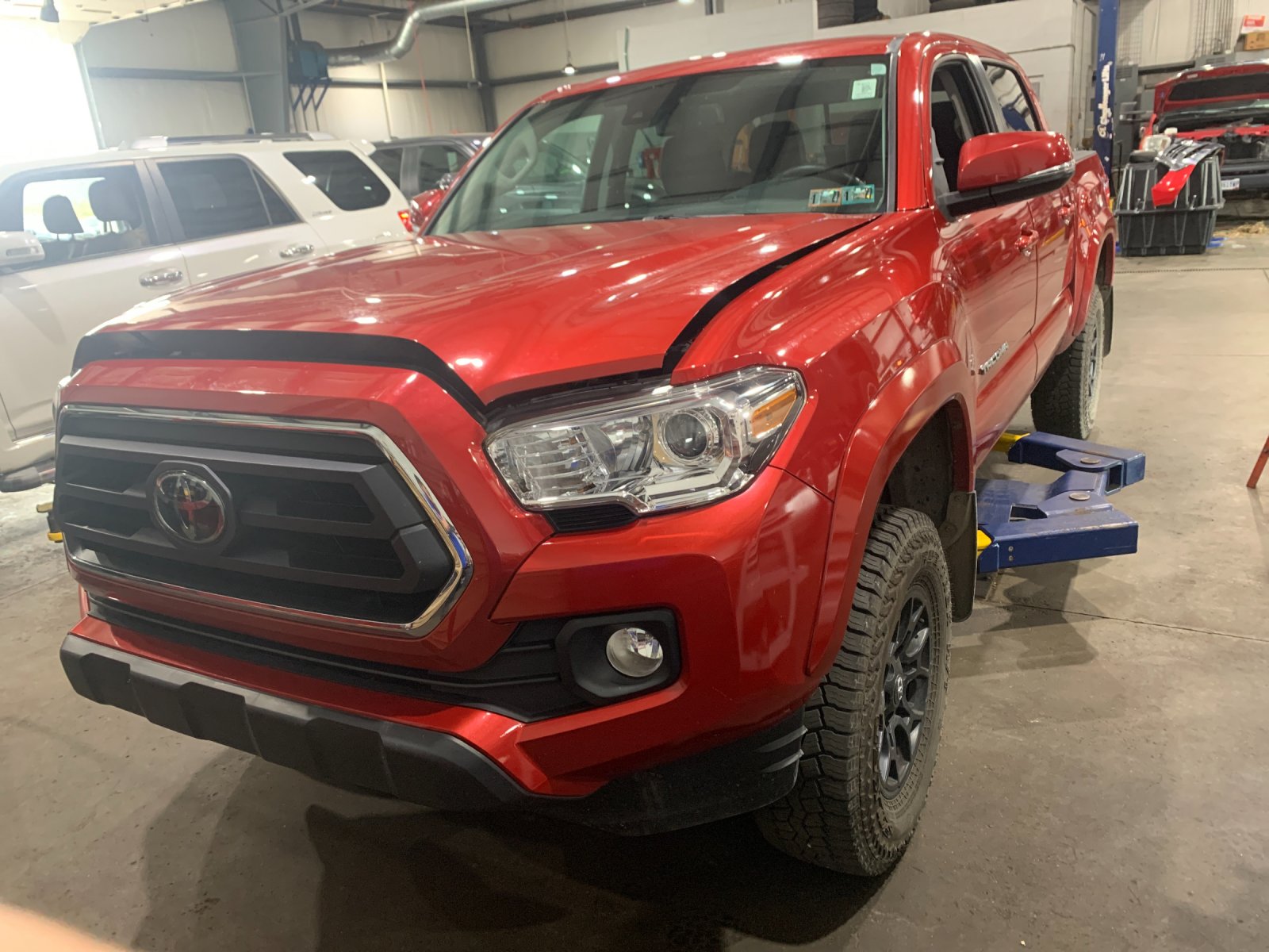 Used 2022 Red Toyota SR5 image 5