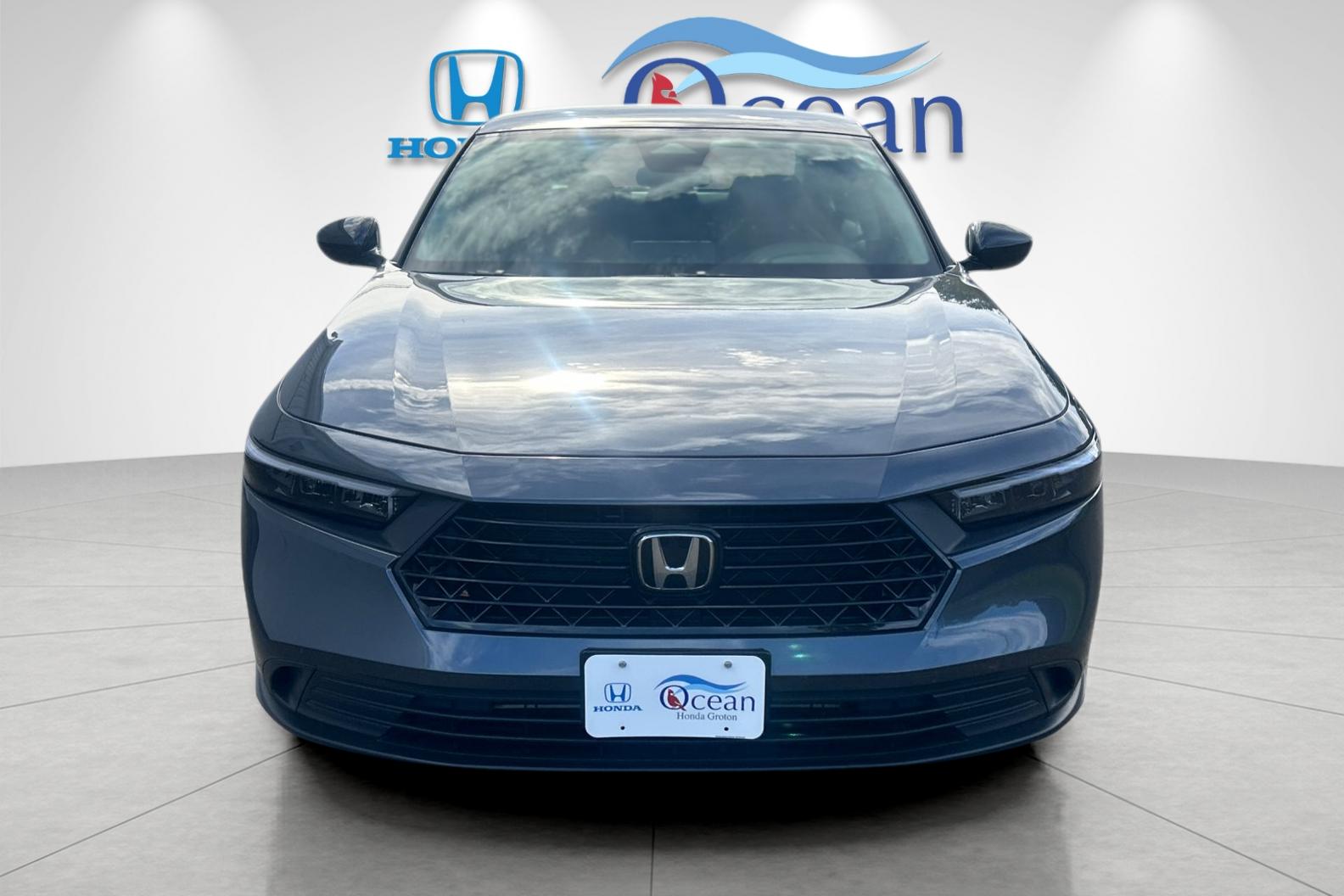 Used 2024 Meteorite Gray Metallic Honda LX image 8