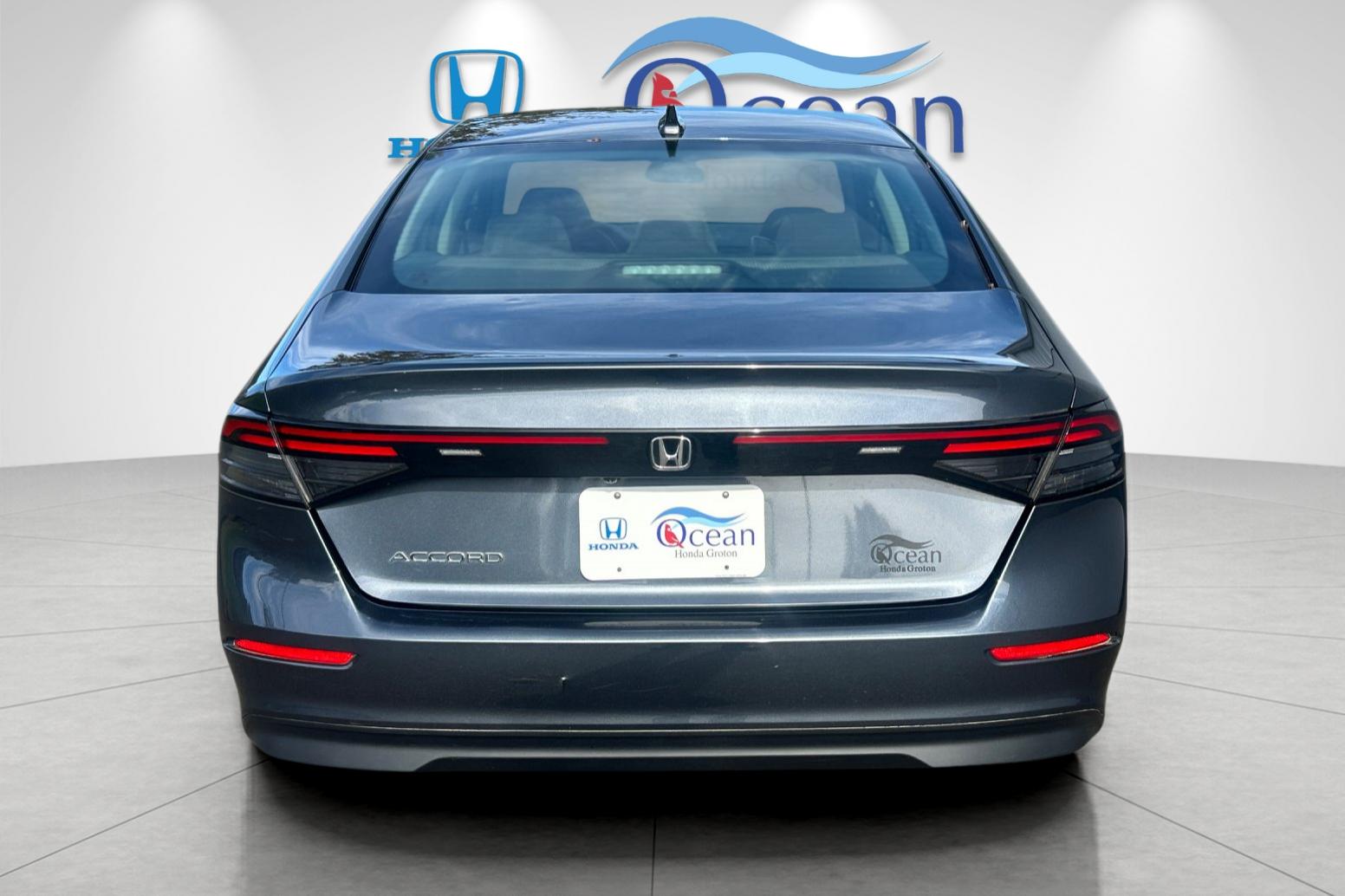 Used 2024 Meteorite Gray Metallic Honda LX image 4
