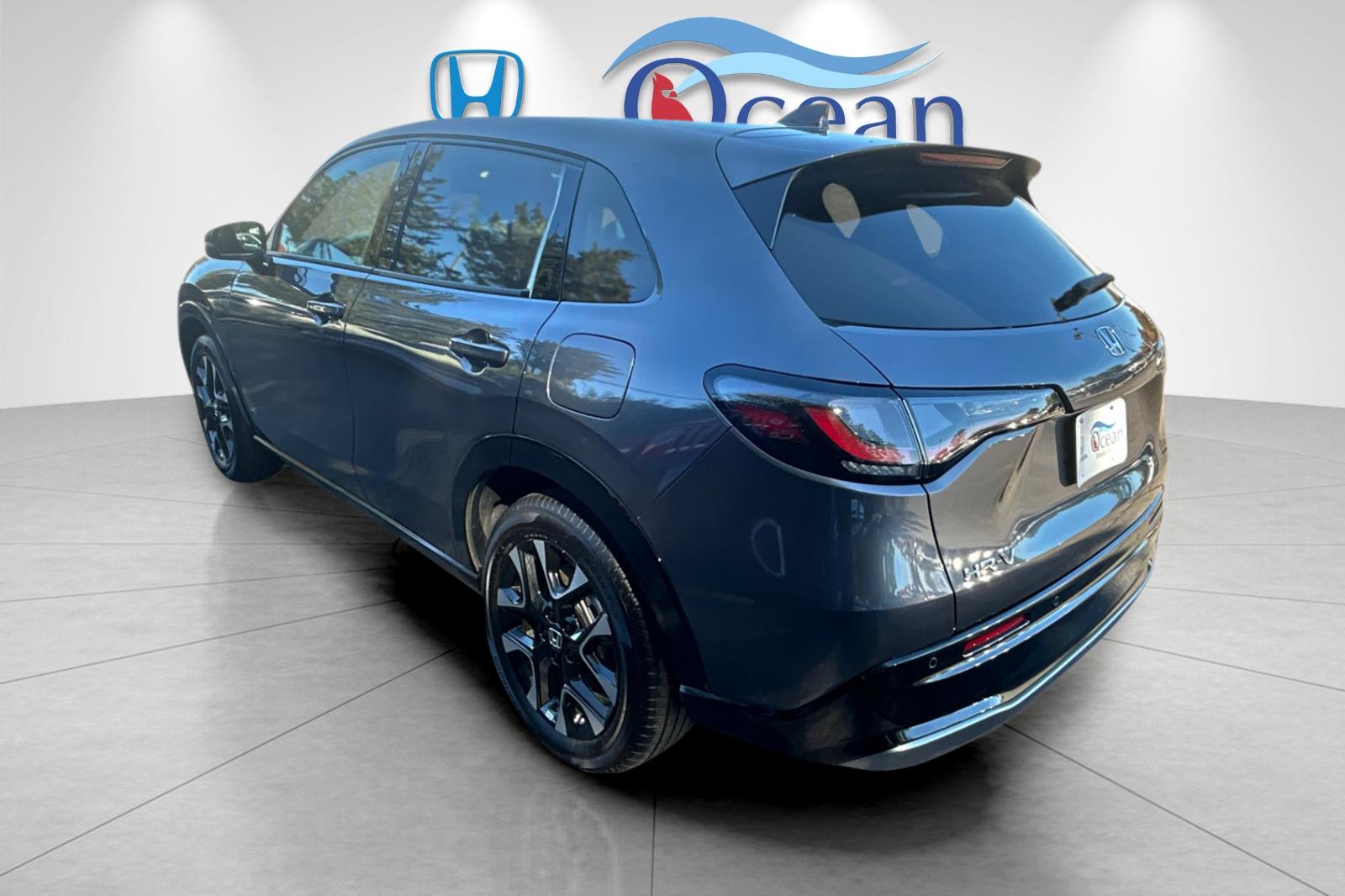 Used 2026 Modern Steel Metallic Honda EX-L image 5