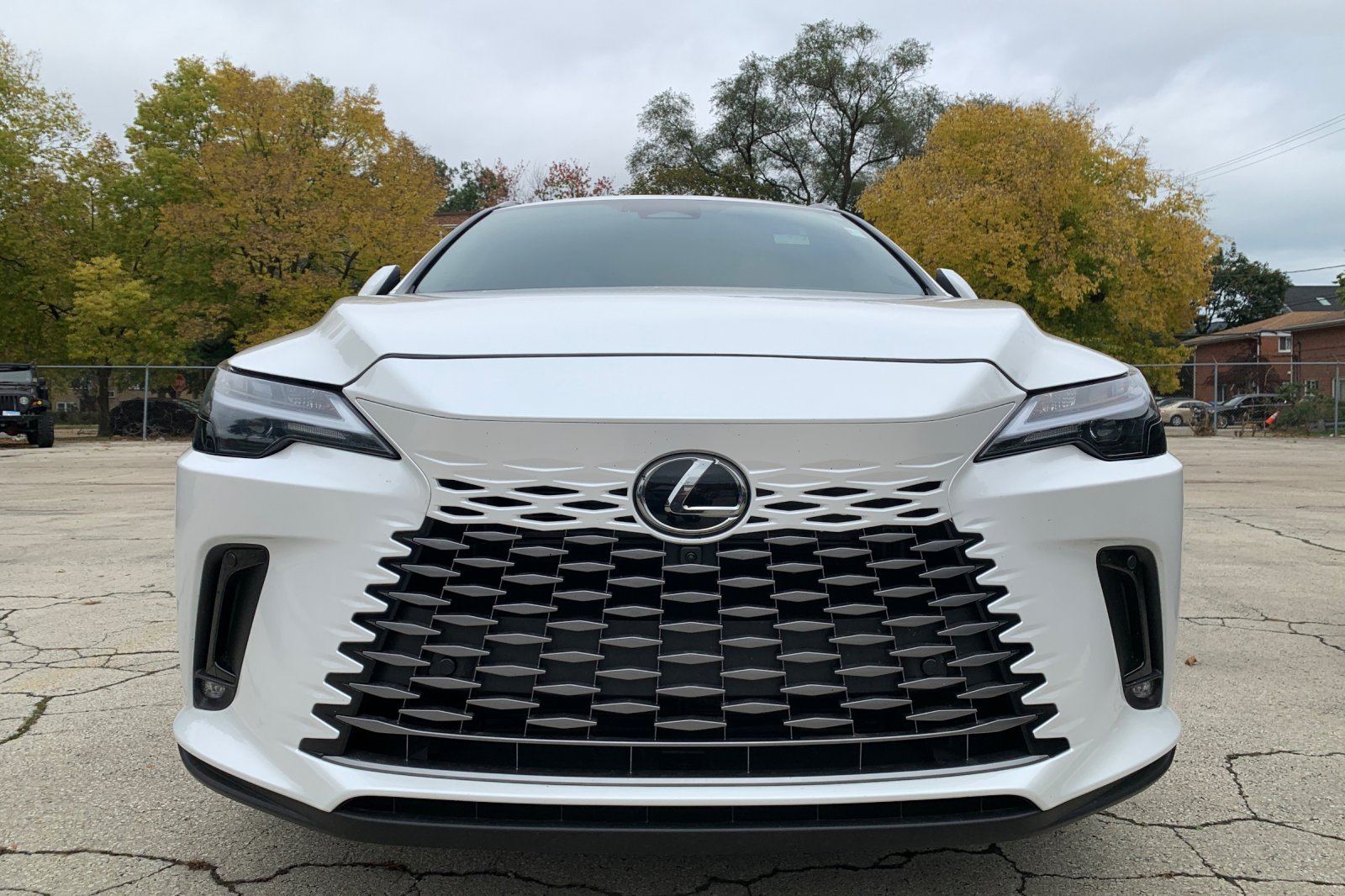 Used 2025 White Lexus 350h Premium Plus image 7