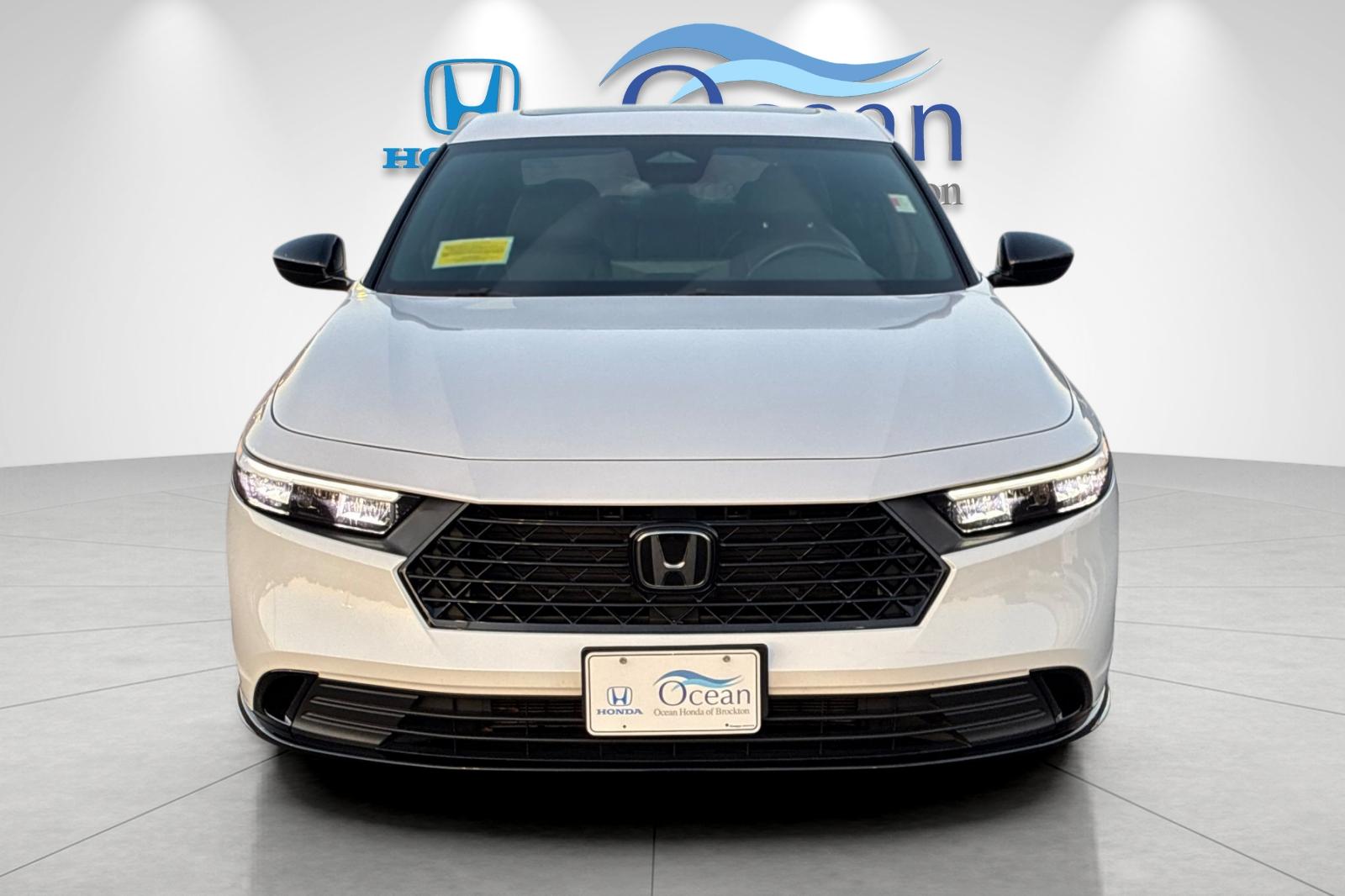 Used 2024 Platinum White Pearl Honda Sport-L image 8