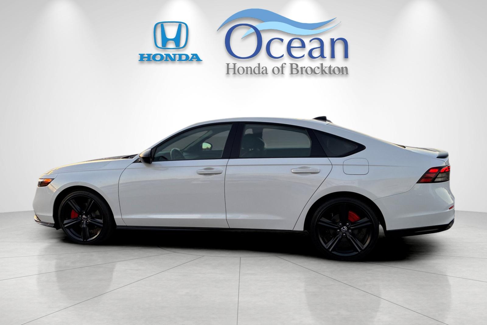 Used 2024 Platinum White Pearl Honda Sport-L image 6