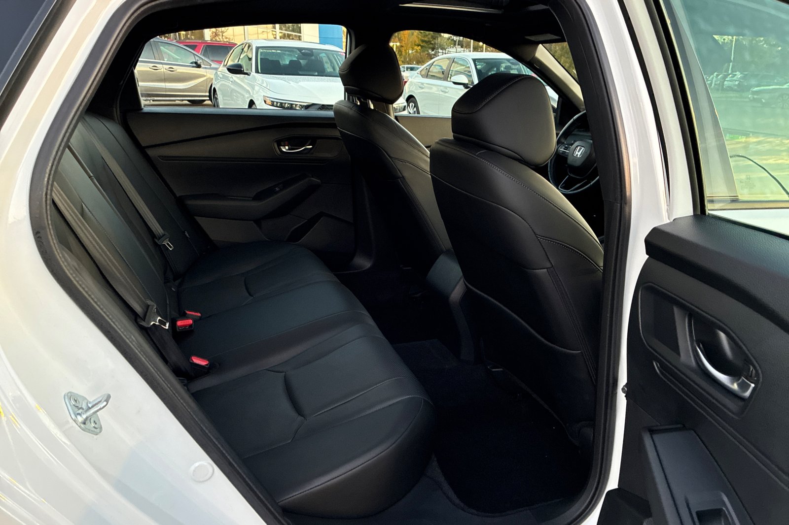 Used 2024 Platinum White Pearl Honda Sport-L image 18