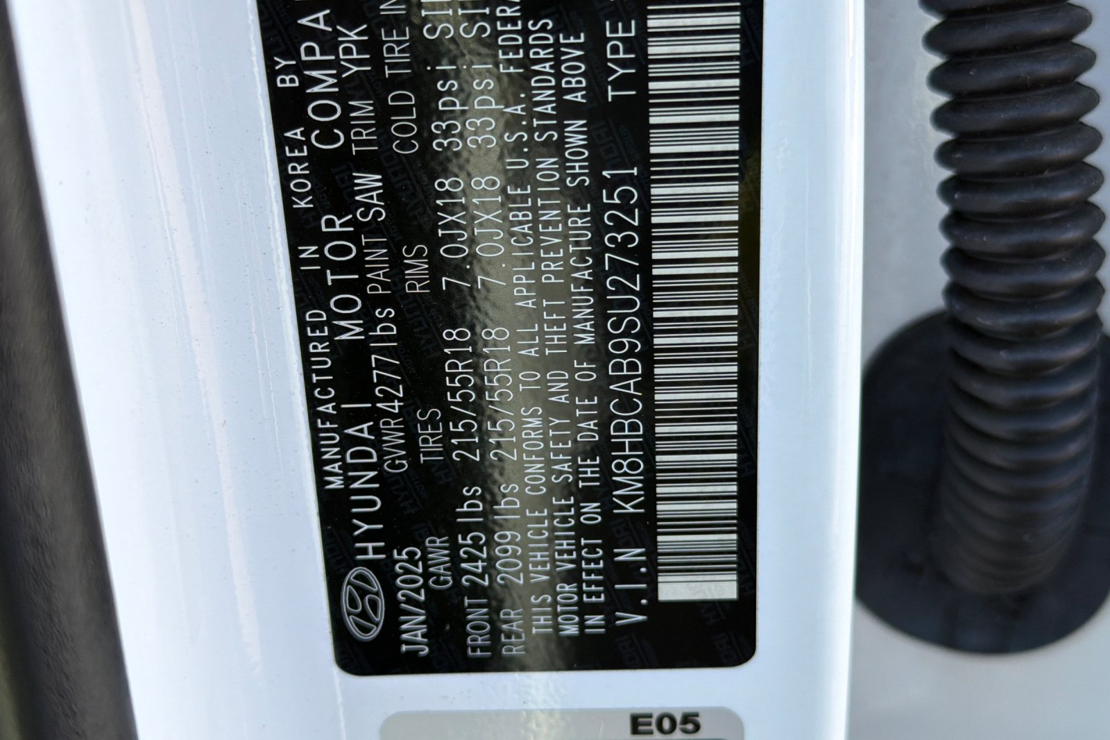 Used 2025 White Hyundai SEL image 24