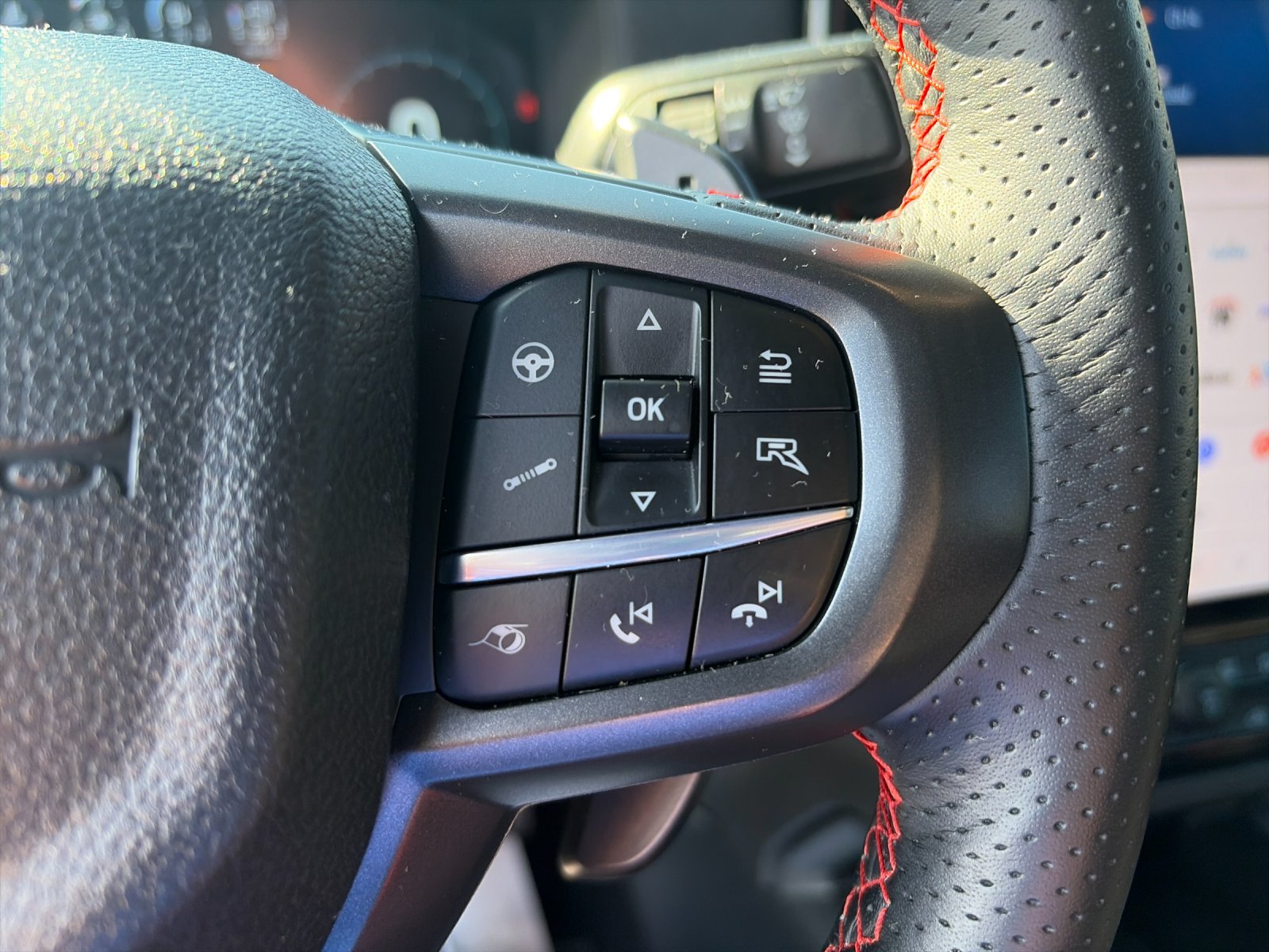 Used 2025 Oxford White Ford Raptor image 29