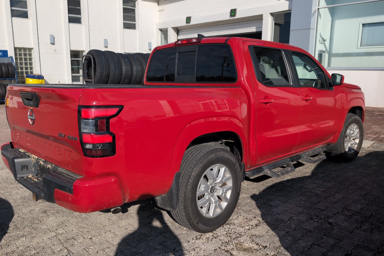 Used 2022 Red Nissan SV image 4