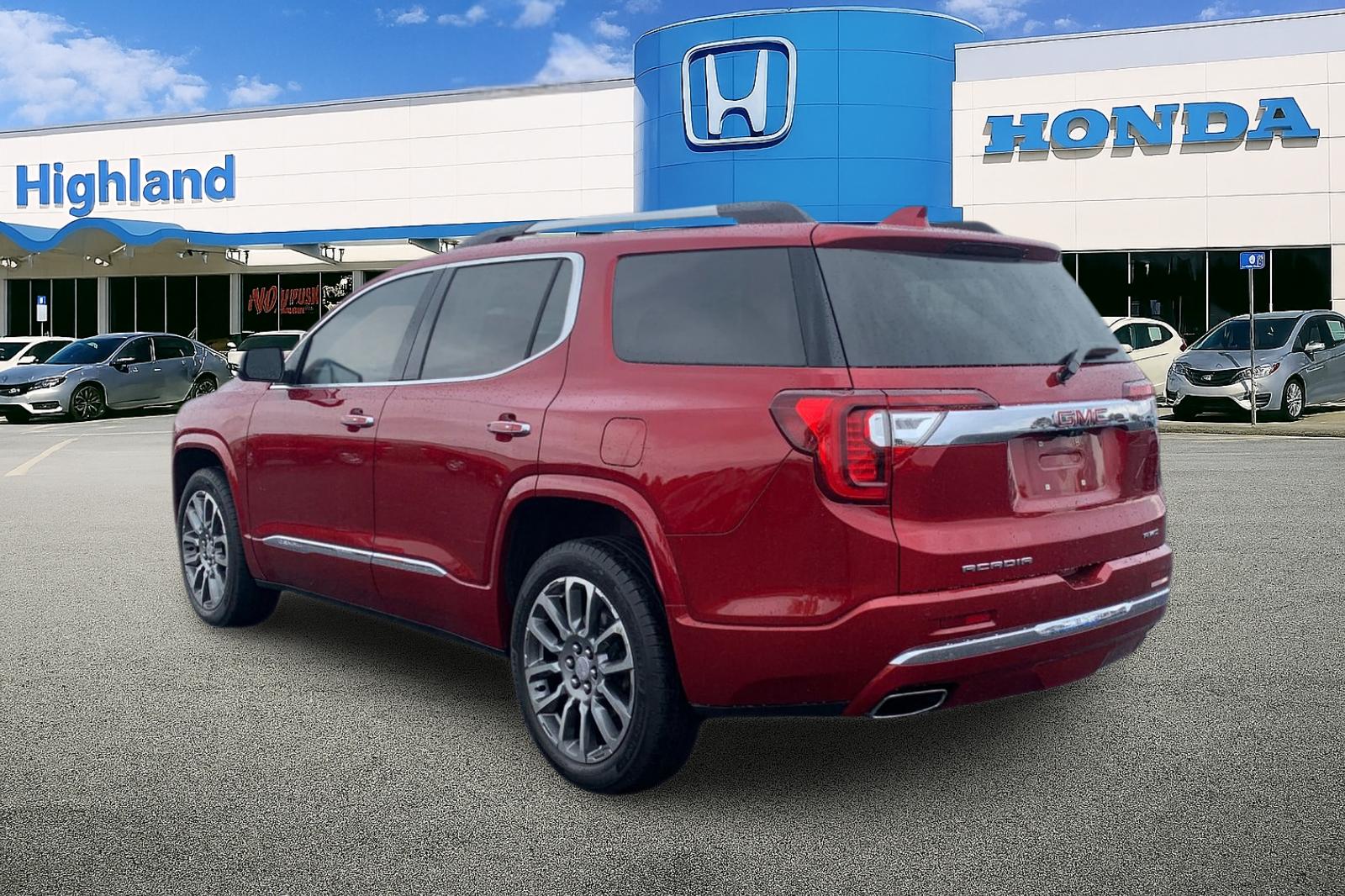 Used 2023 Red GMC Denali image 3
