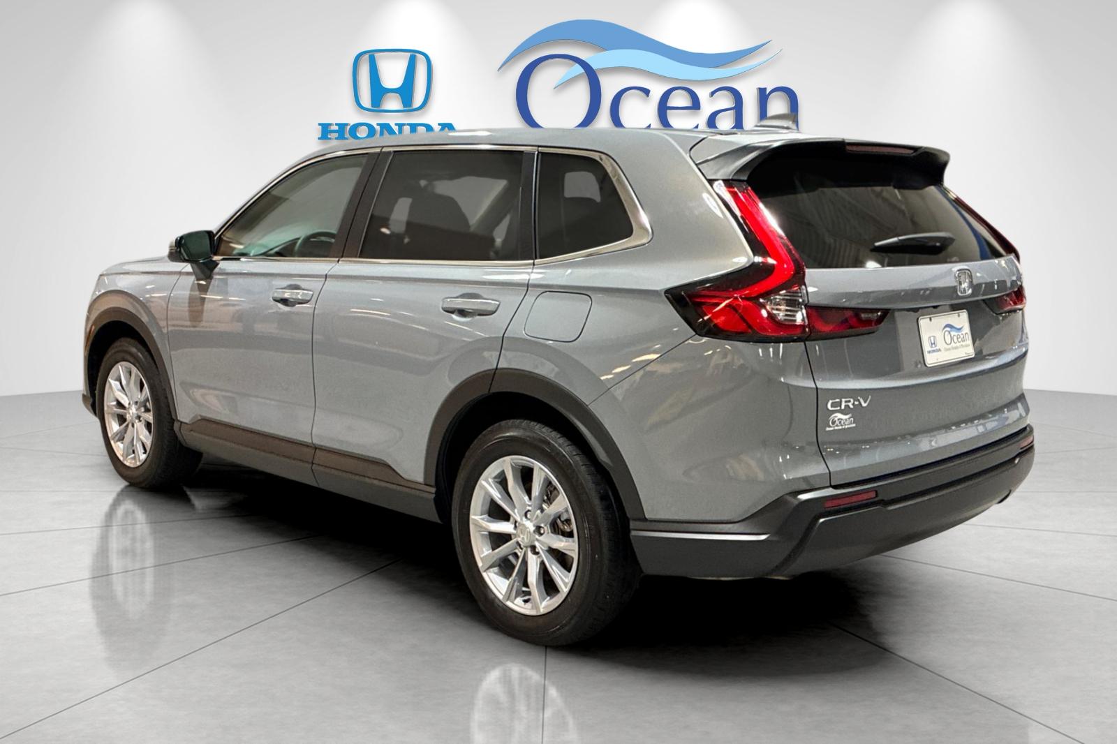Used 2025 Urban Gray Pearl Honda EX image 5