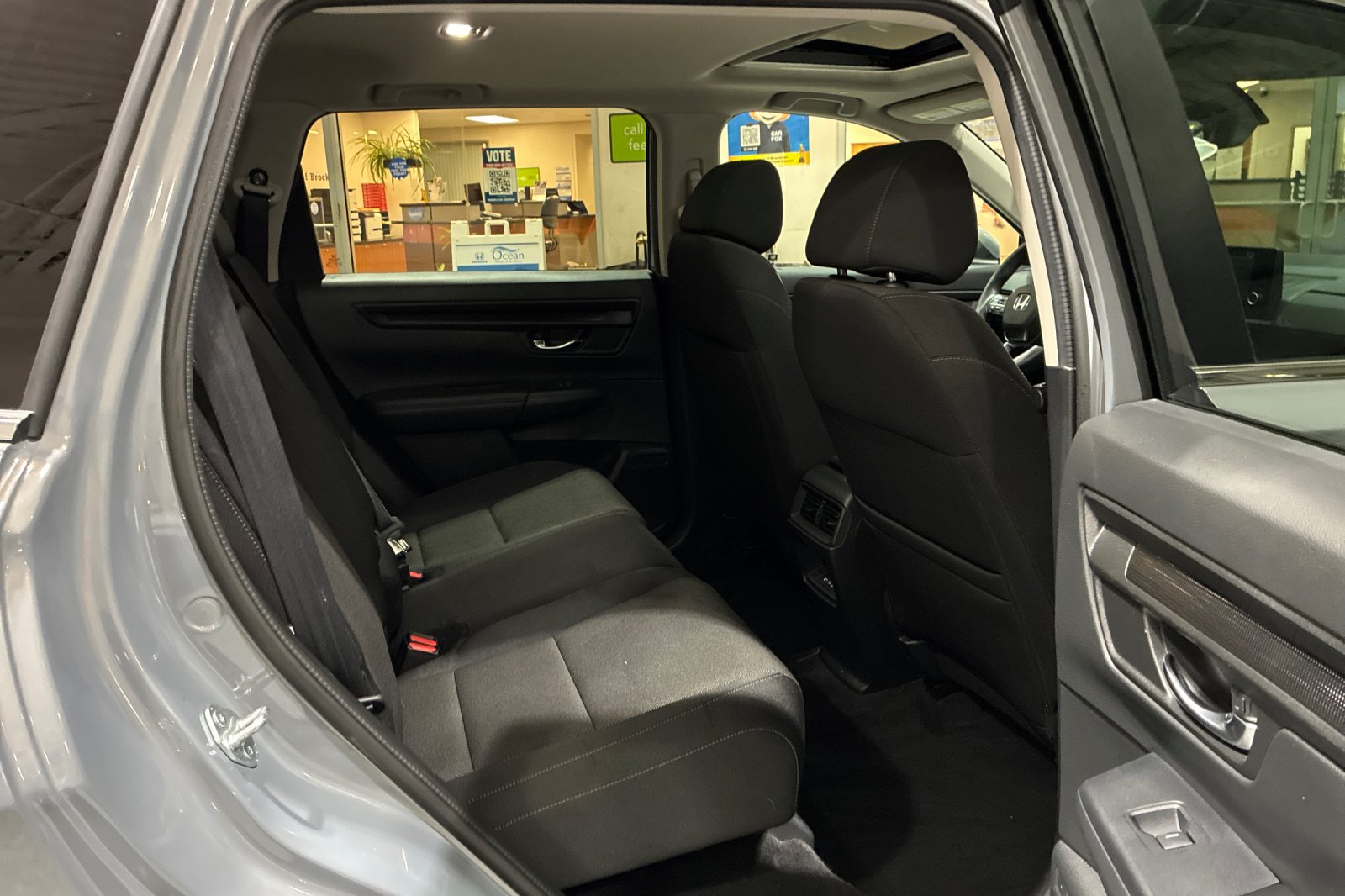 Used 2025 Urban Gray Pearl Honda EX image 18