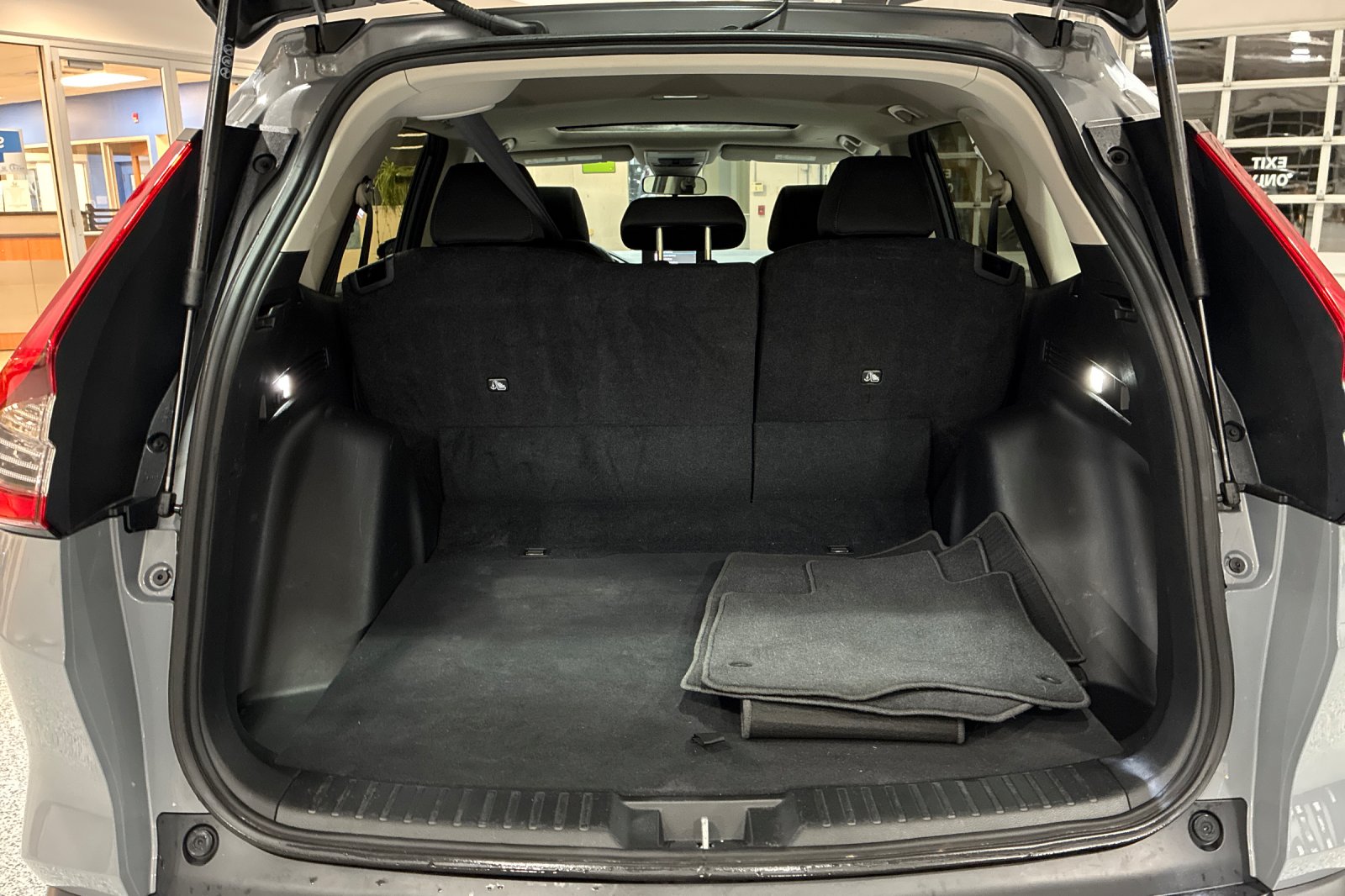 Used 2025 Urban Gray Pearl Honda EX image 20