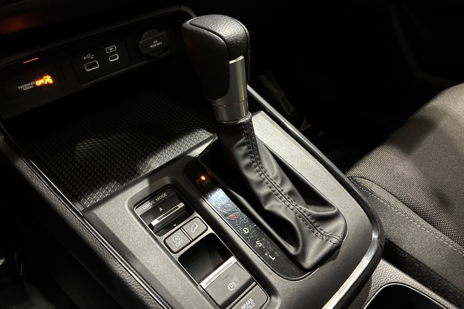 Used 2025 Urban Gray Pearl Honda EX image 29