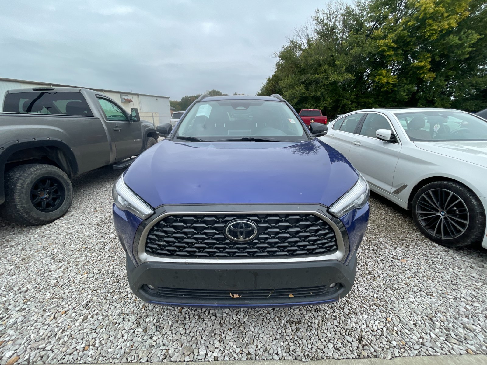 Used 2025 Blue Toyota XLE image 6