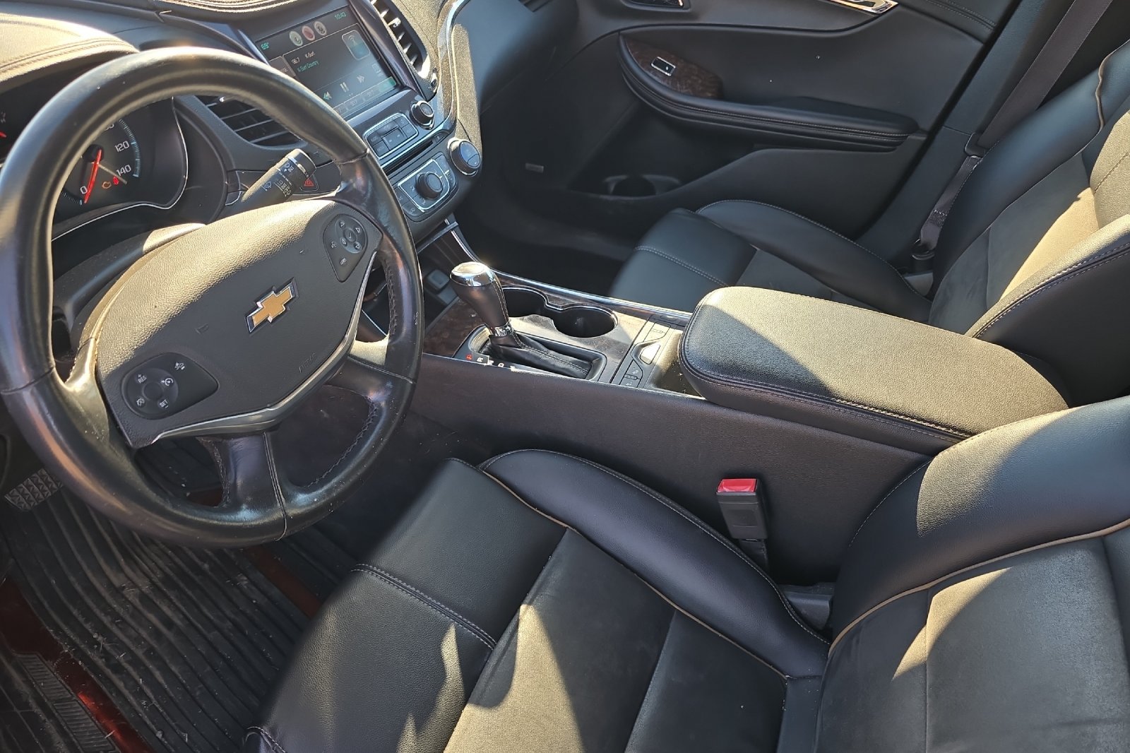 Used 2014 Red Chevrolet LT image 7