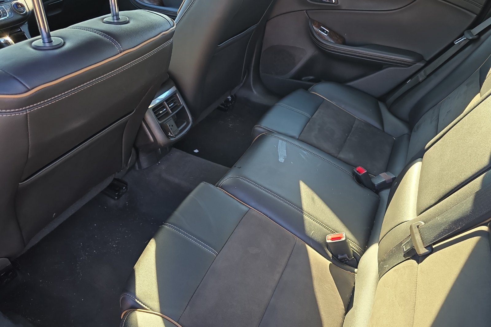 Used 2014 Red Chevrolet LT image 8