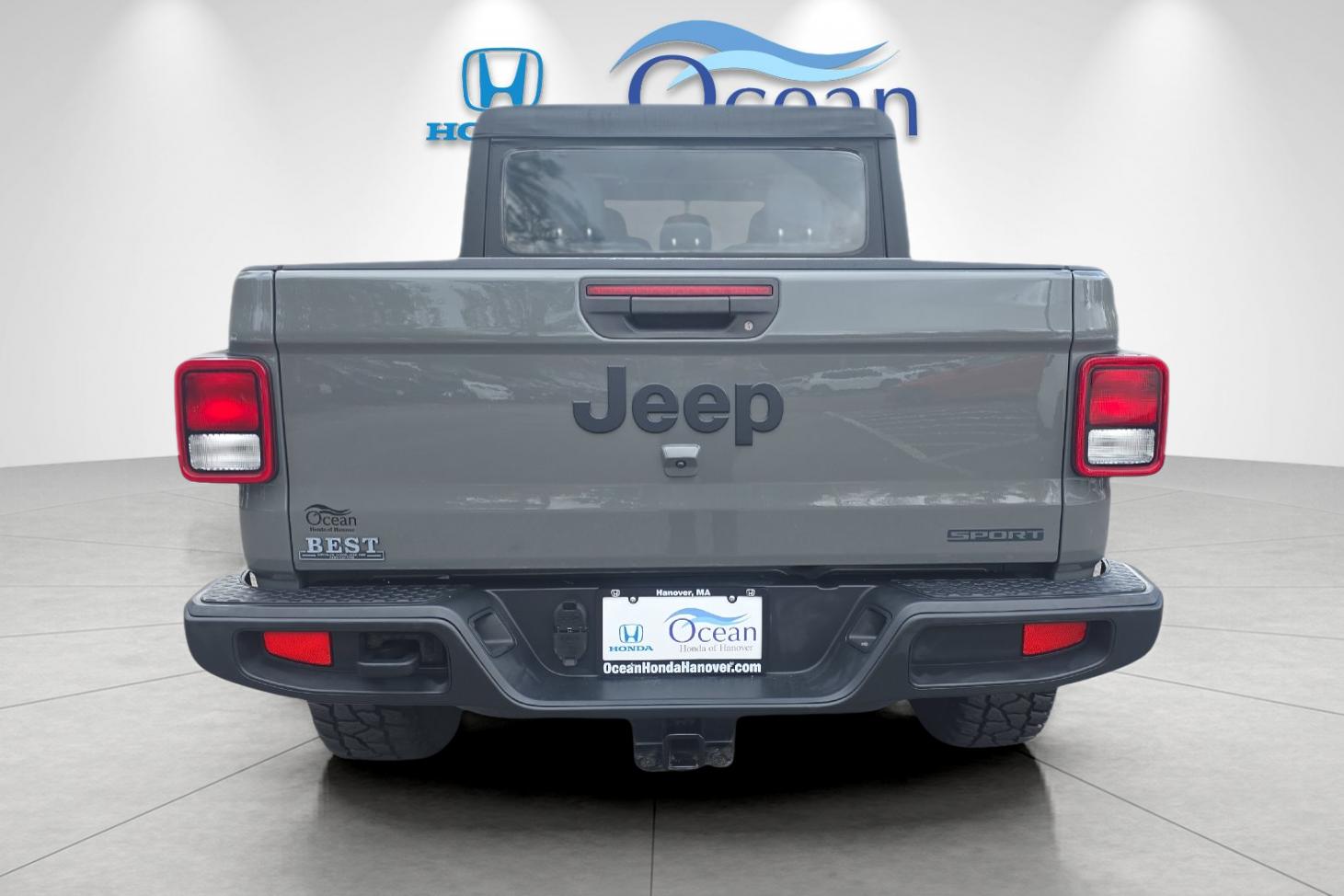 Used 2021 Sting-Gray Clearcoat Jeep Sport image 4
