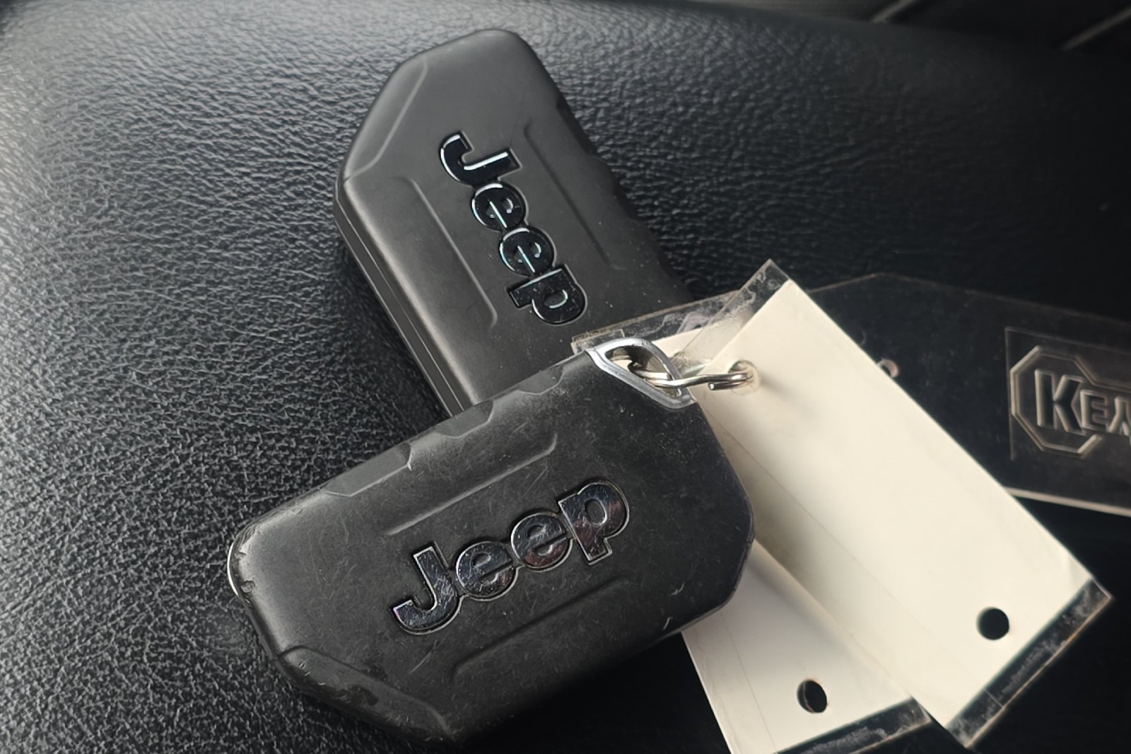 Used 2021 Sting-Gray Clearcoat Jeep Sport image 9