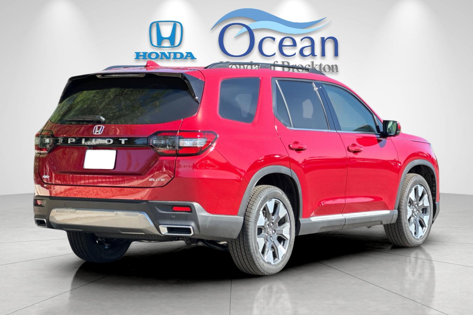 New 2026 Radiant Red Metallic II Honda Elite image 5