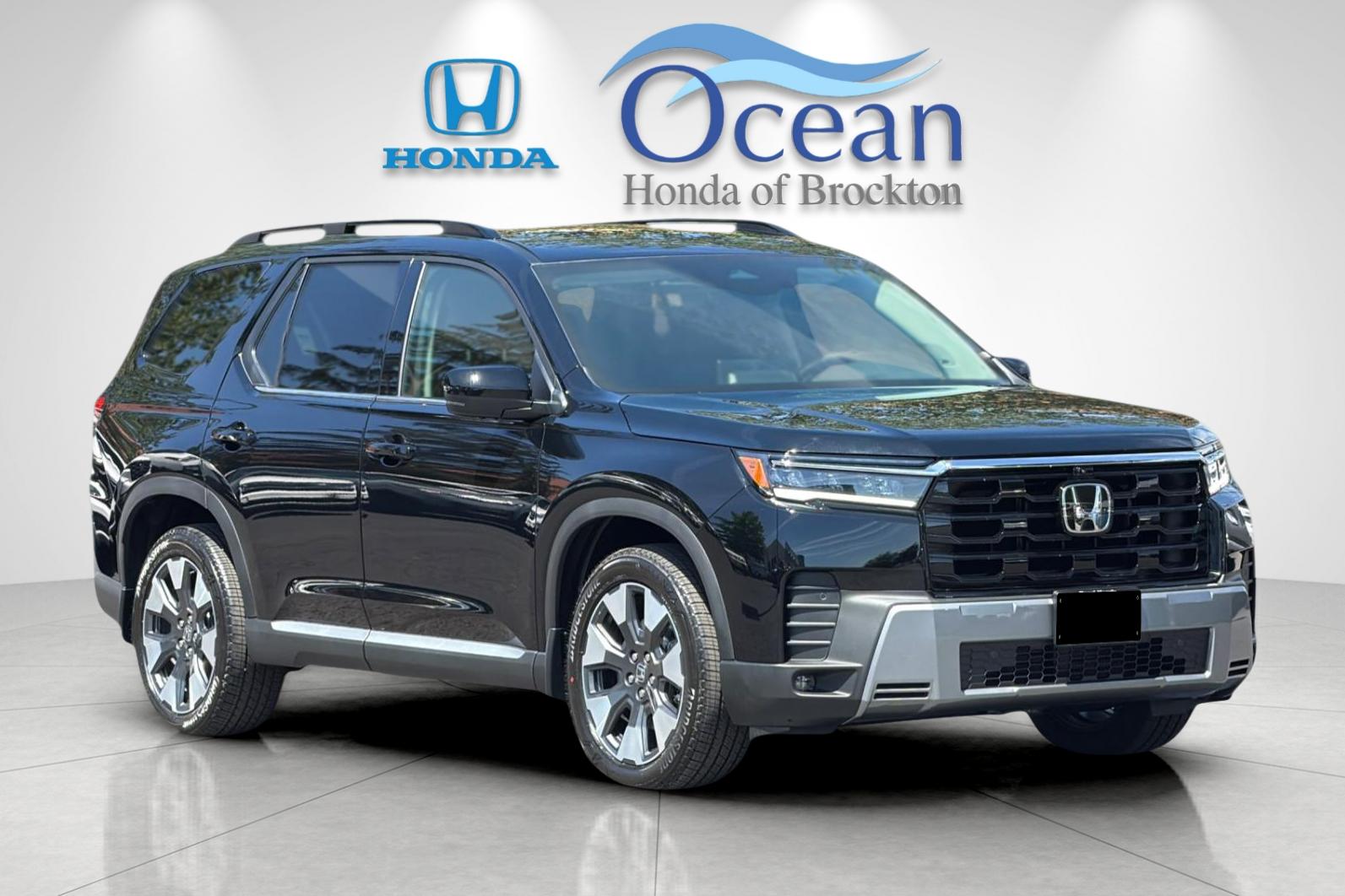 New 2026 Crystal Black Pearl Honda Touring image 7