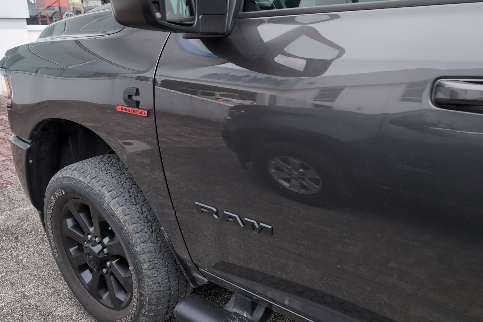 Used 2024 Gray Ram Laramie image 11